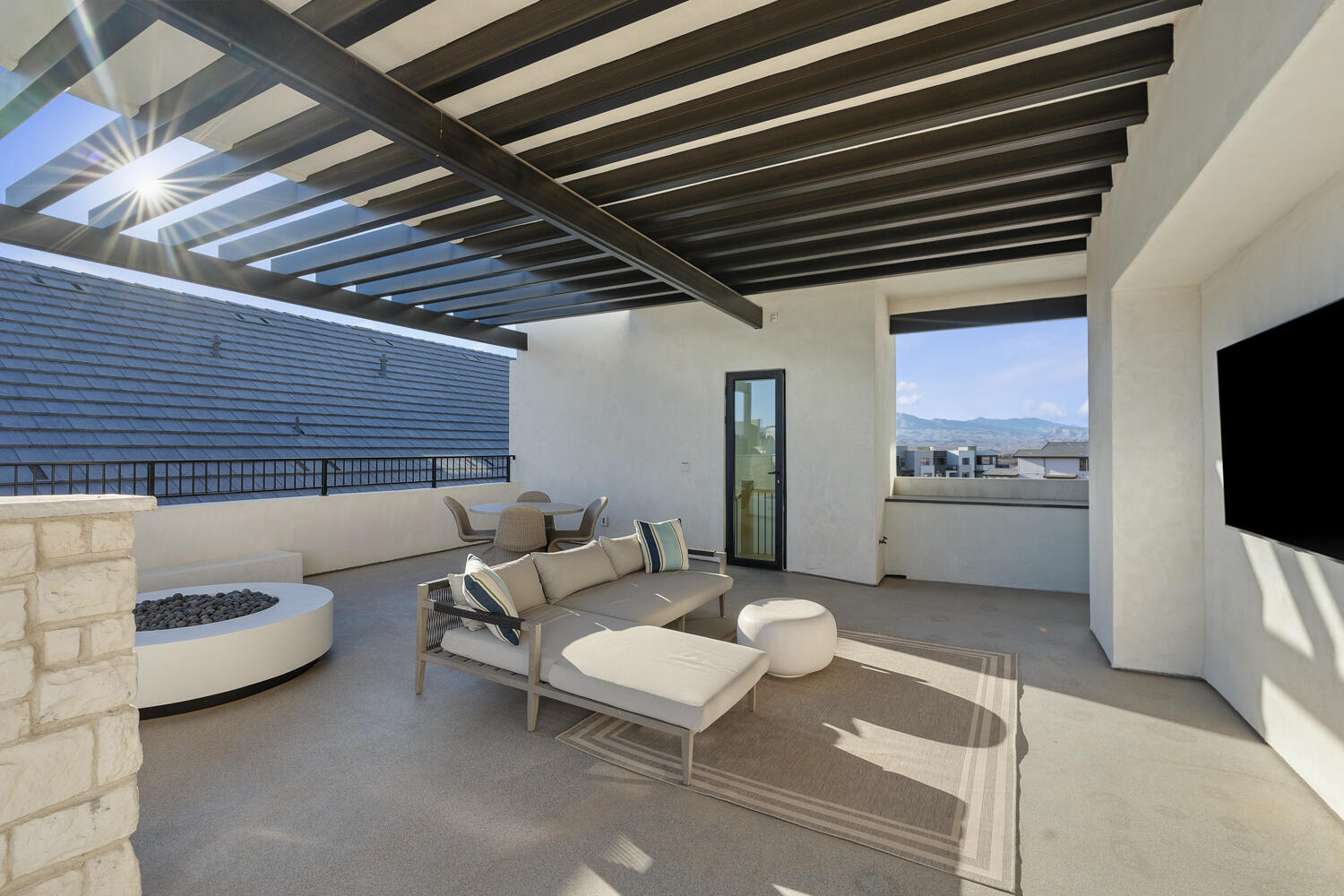 DESERT COLOR RESORT - Residential