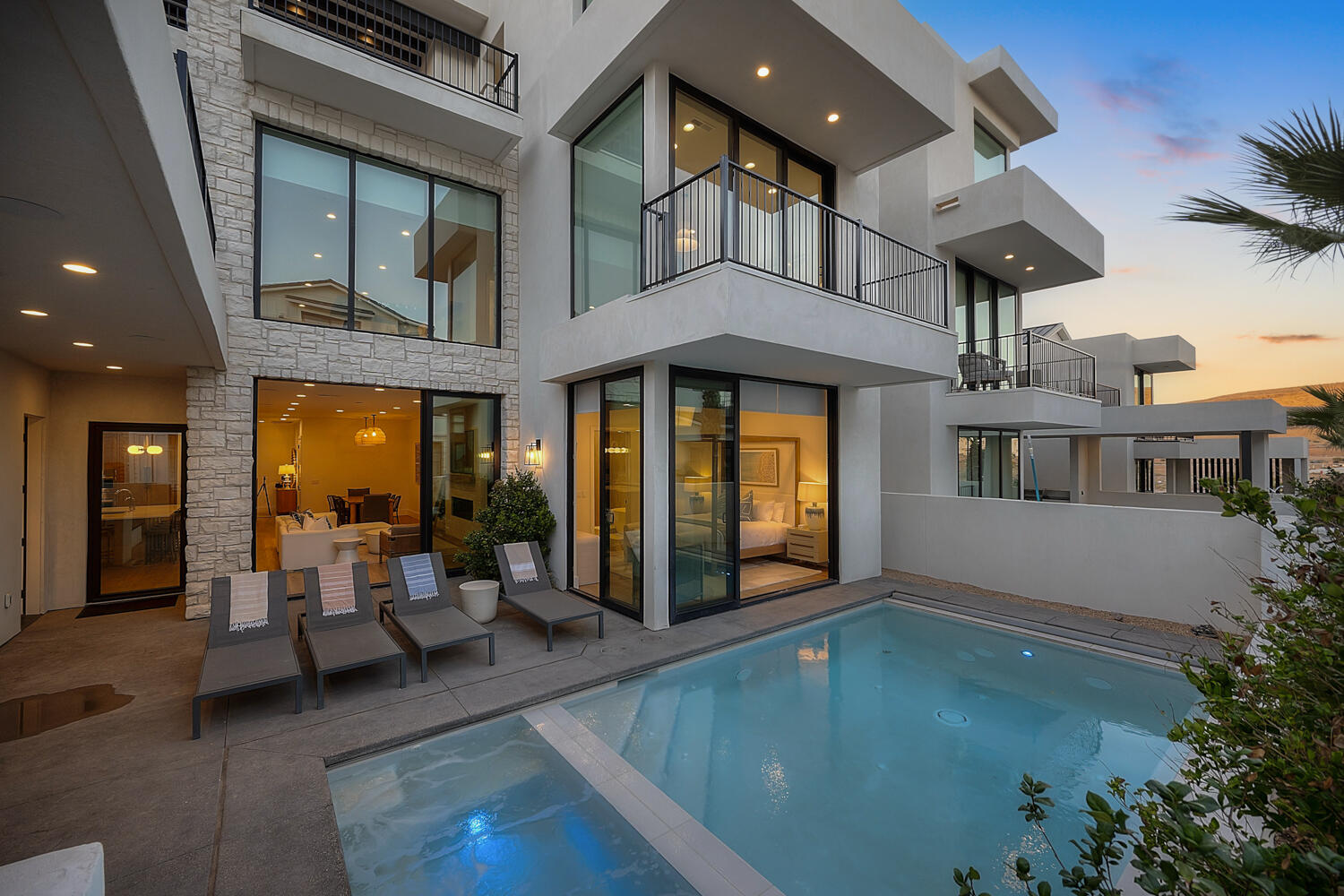 DESERT COLOR RESORT - Residential