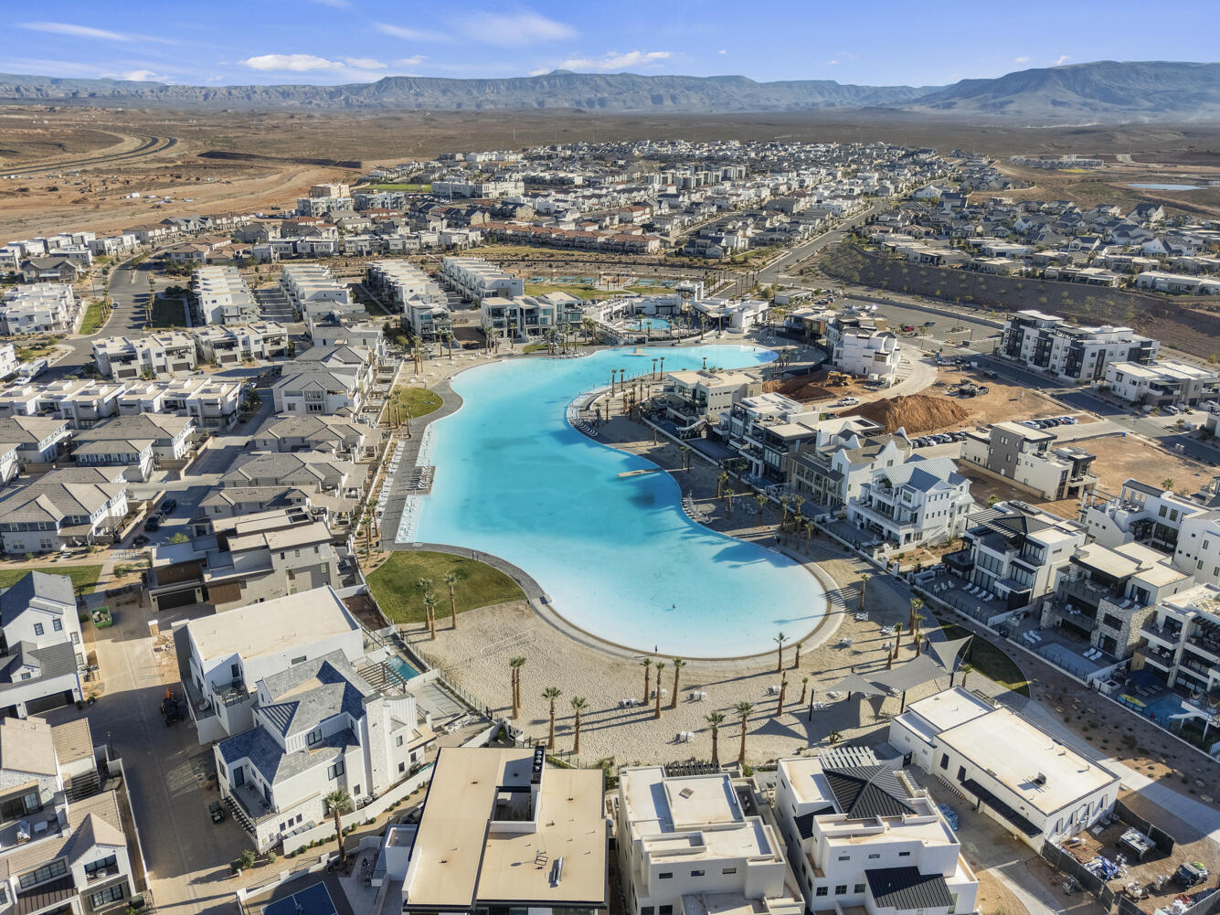 DESERT COLOR RESORT - Residential