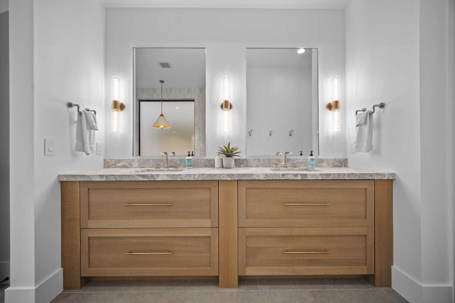 DESERT COLOR RESORT - Residential