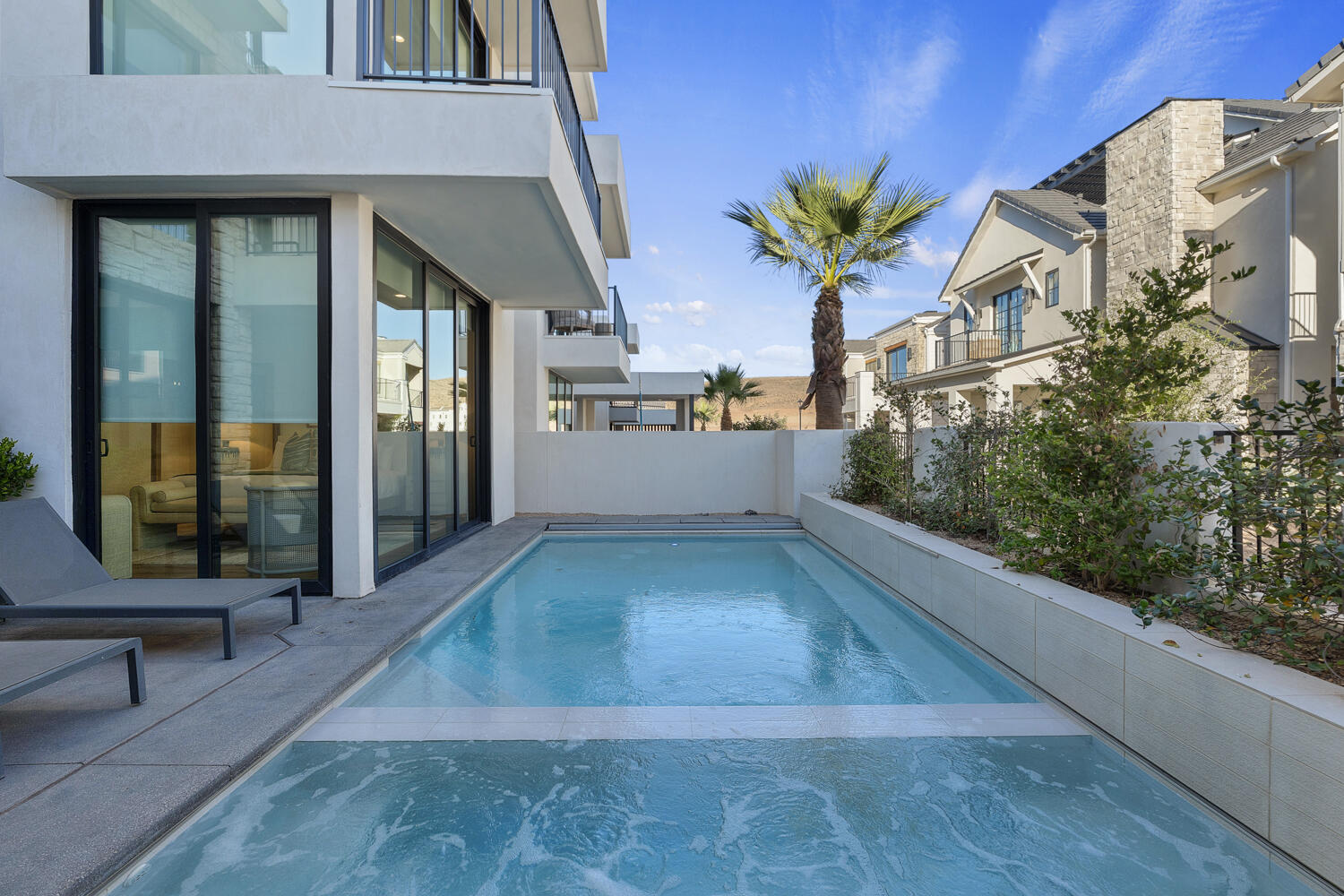 DESERT COLOR RESORT - Residential