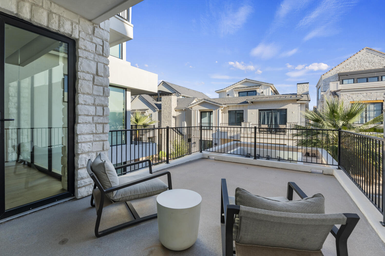 DESERT COLOR RESORT - Residential