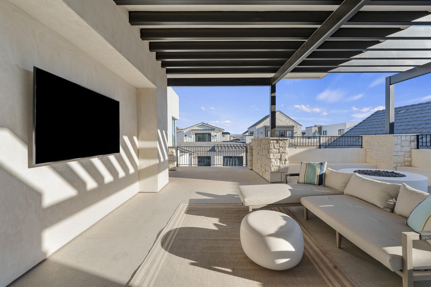 DESERT COLOR RESORT - Residential