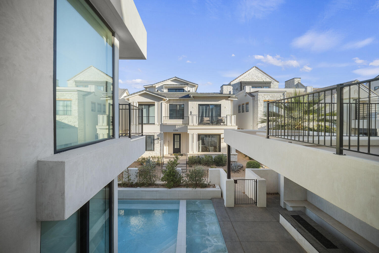 DESERT COLOR RESORT - Residential