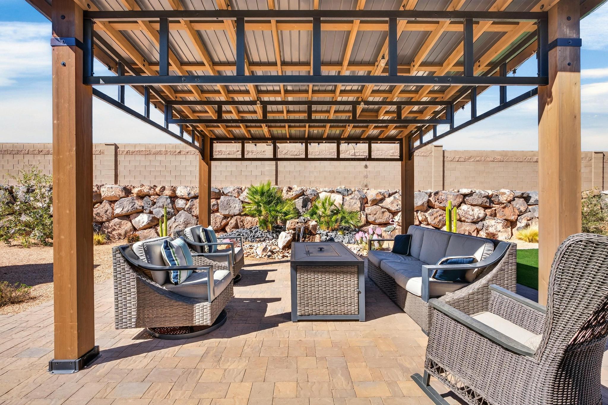 VIEWS AT CORAL CANYON - Residential