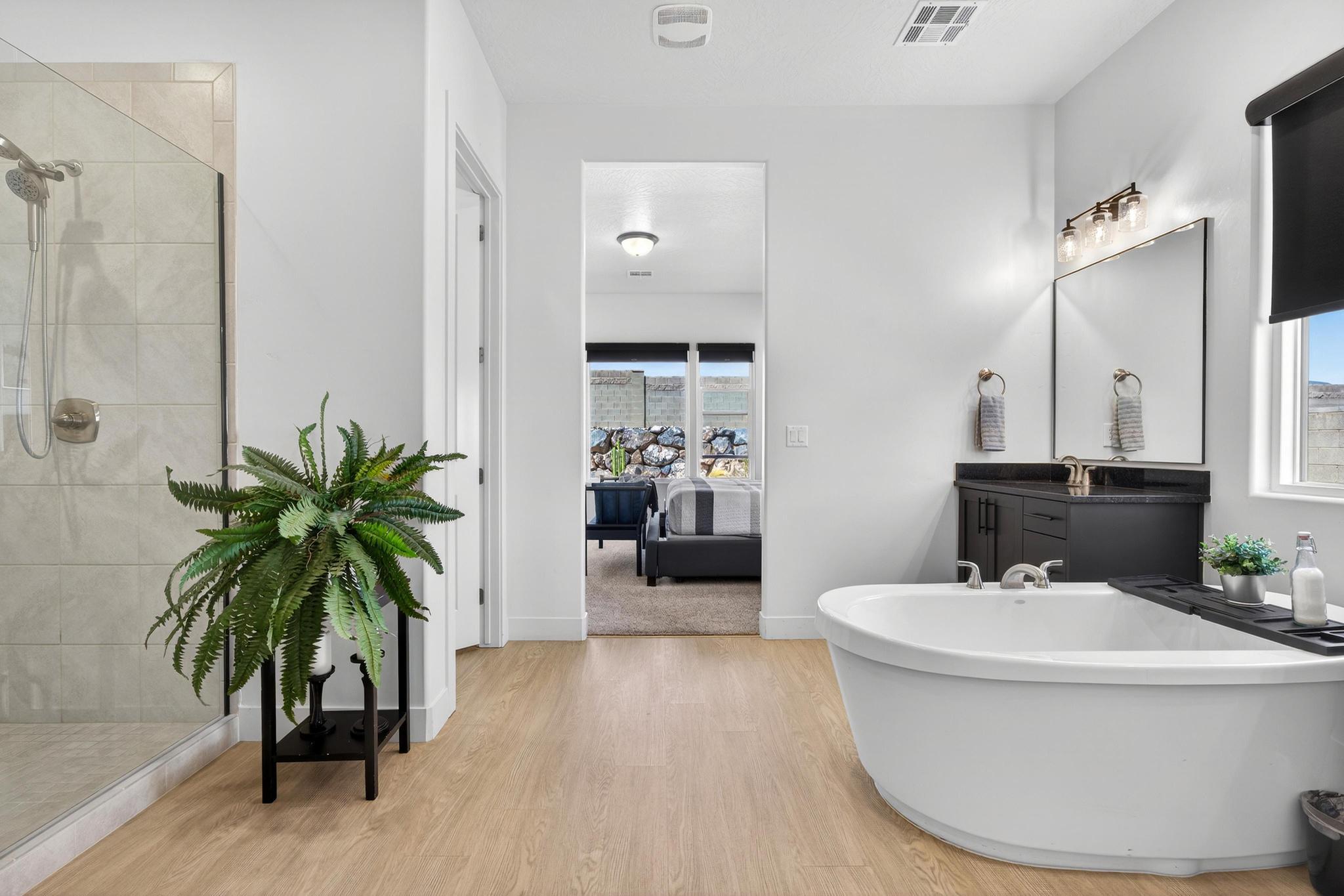 VIEWS AT CORAL CANYON - Residential