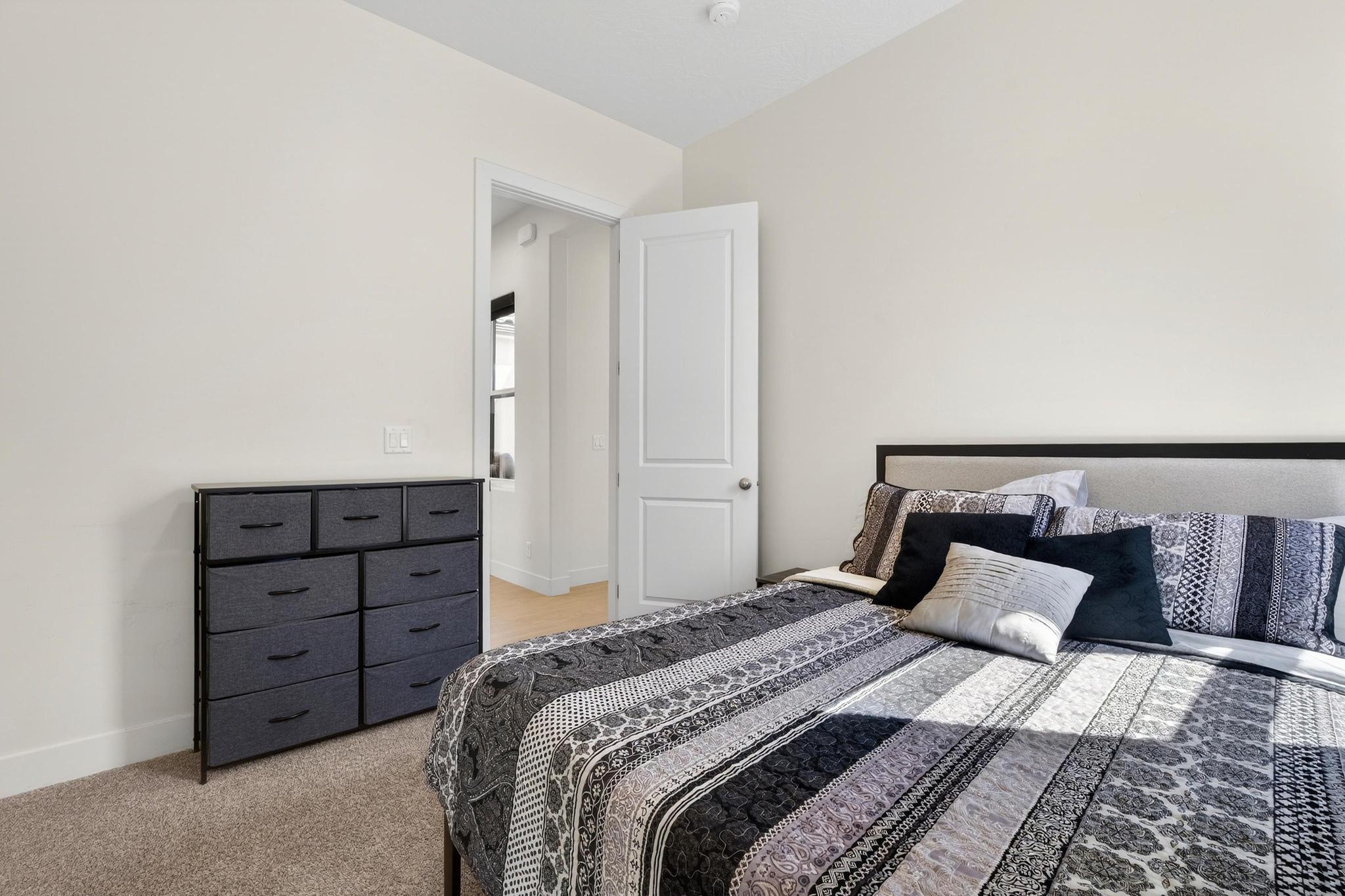 VIEWS AT CORAL CANYON - Residential