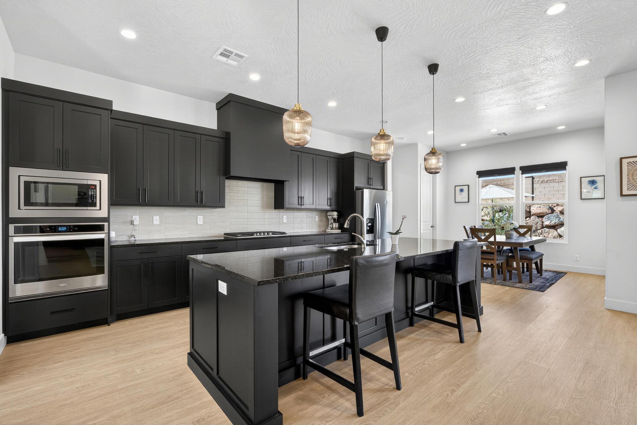 VIEWS AT CORAL CANYON - Residential