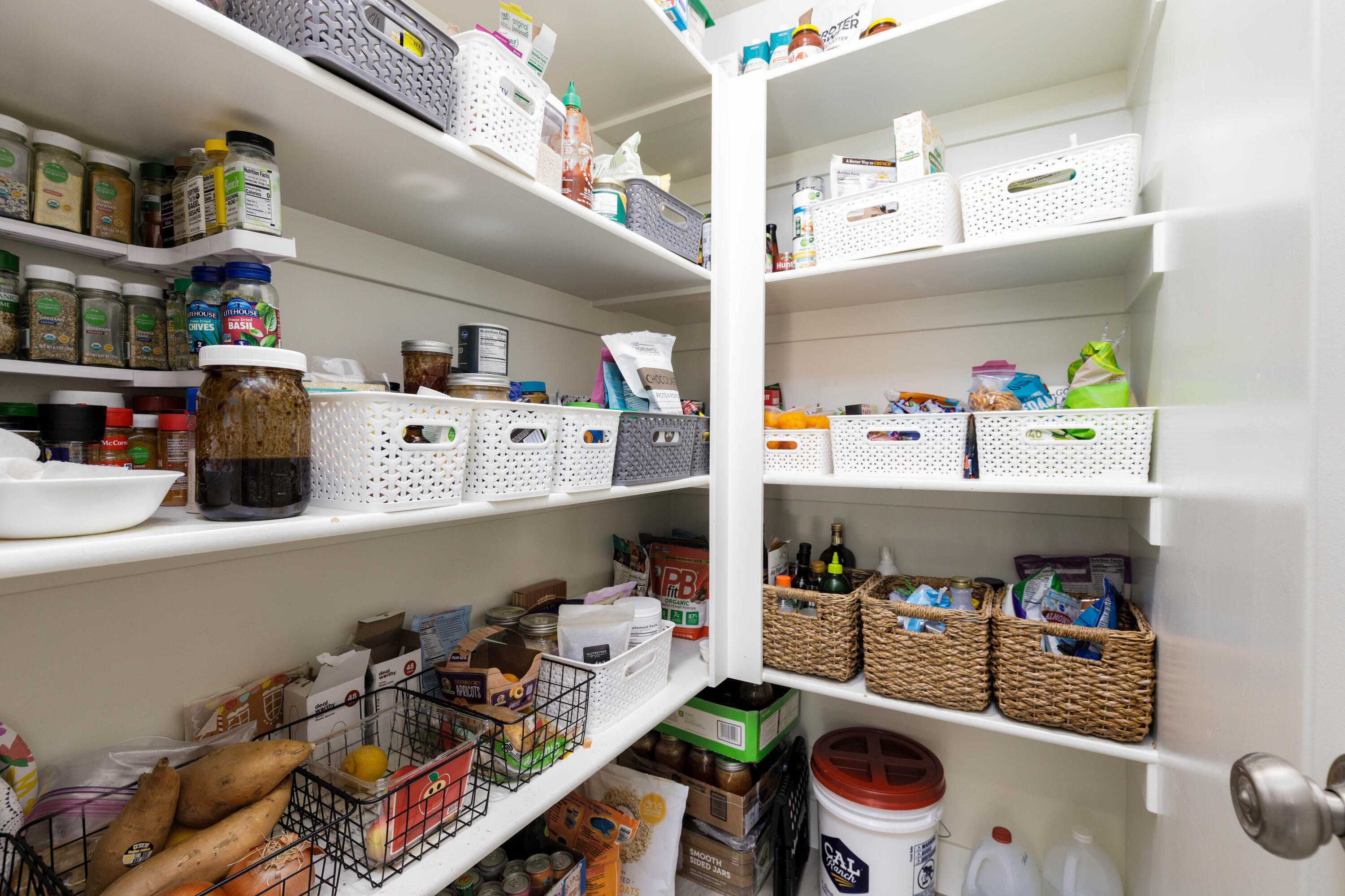 DESERT BLUFF AT DESERT CANYONS TOWNHOMES - Residential