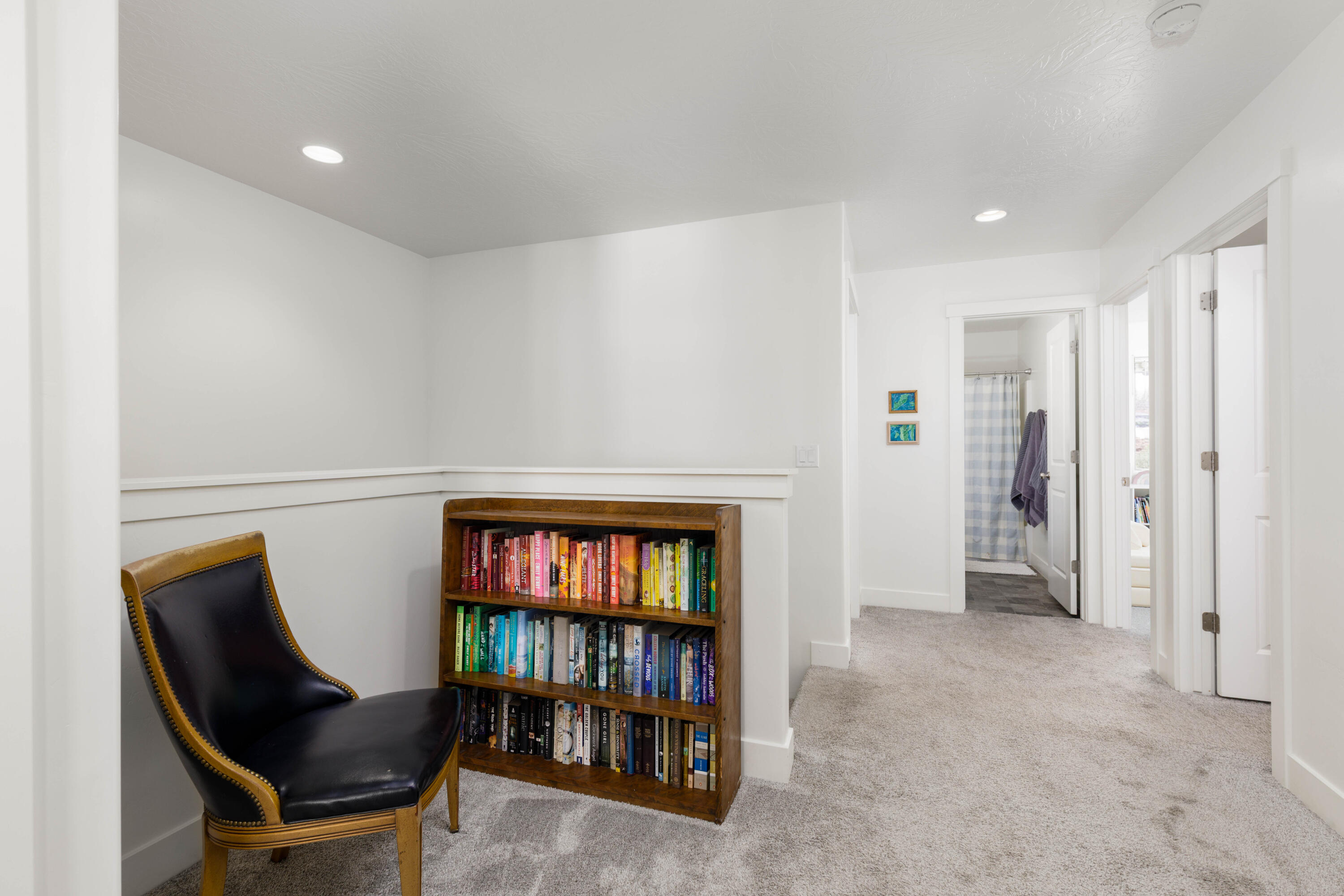 DESERT BLUFF AT DESERT CANYONS TOWNHOMES - Residential