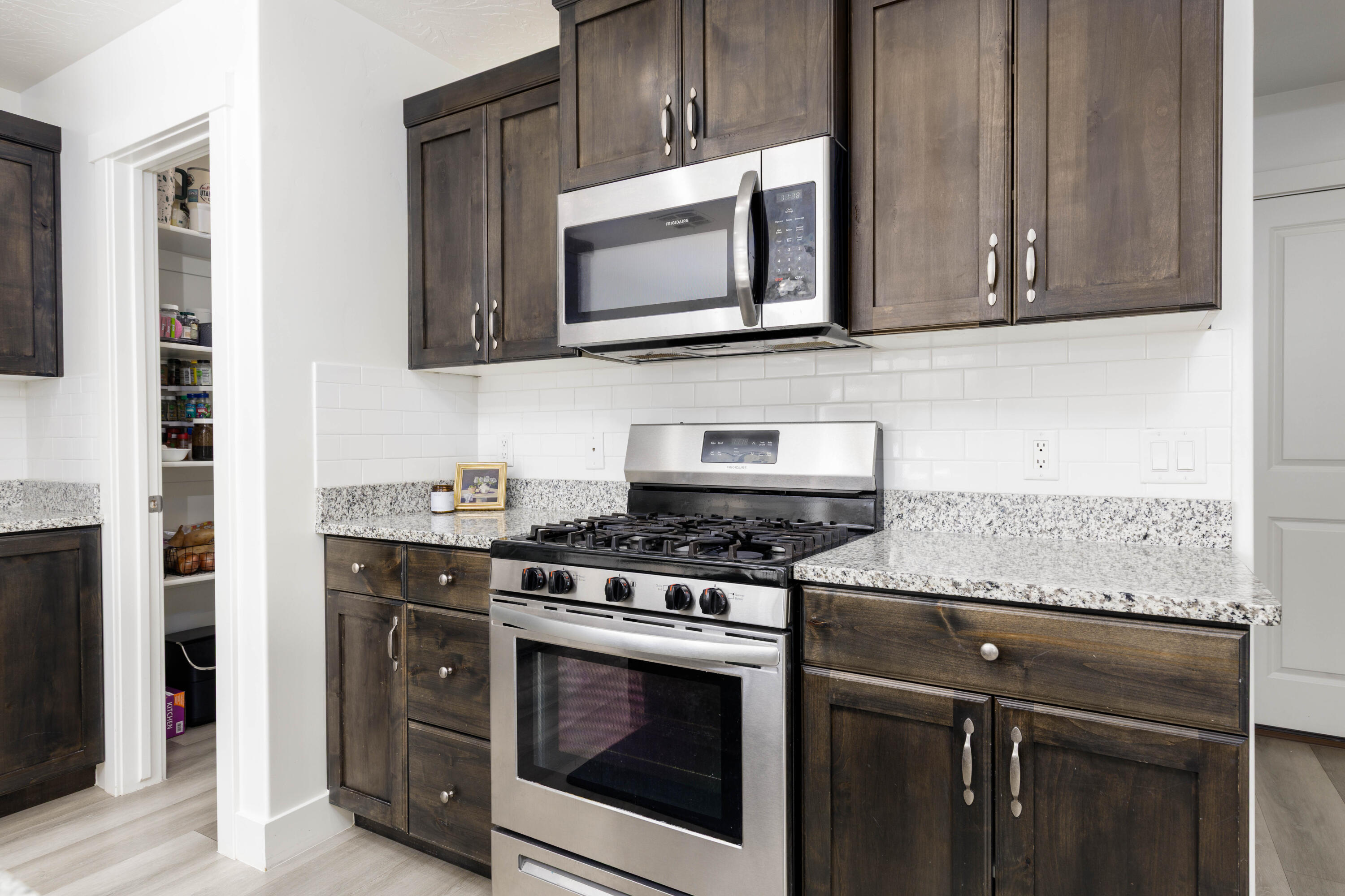 DESERT BLUFF AT DESERT CANYONS TOWNHOMES - Residential