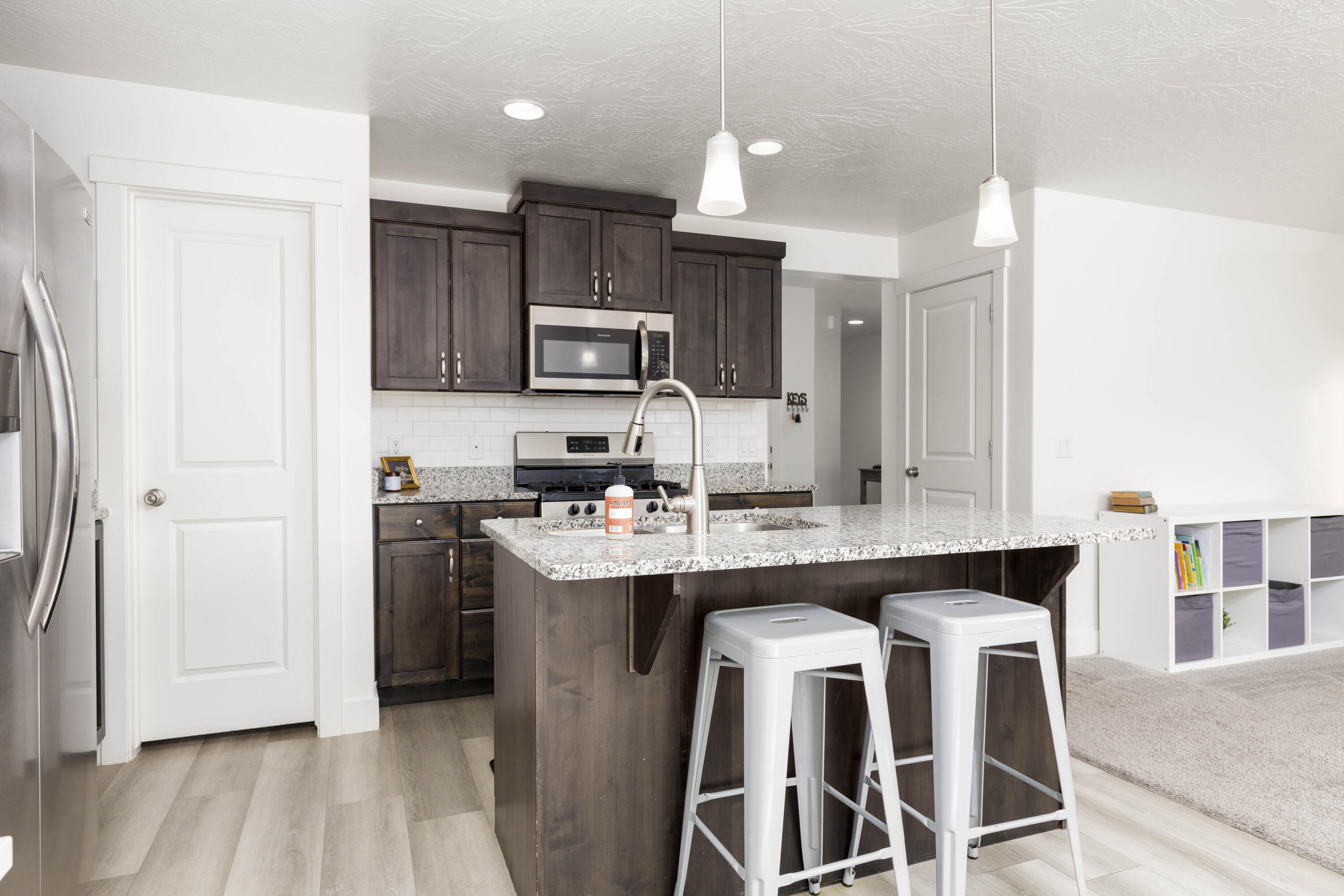 DESERT BLUFF AT DESERT CANYONS TOWNHOMES - Residential