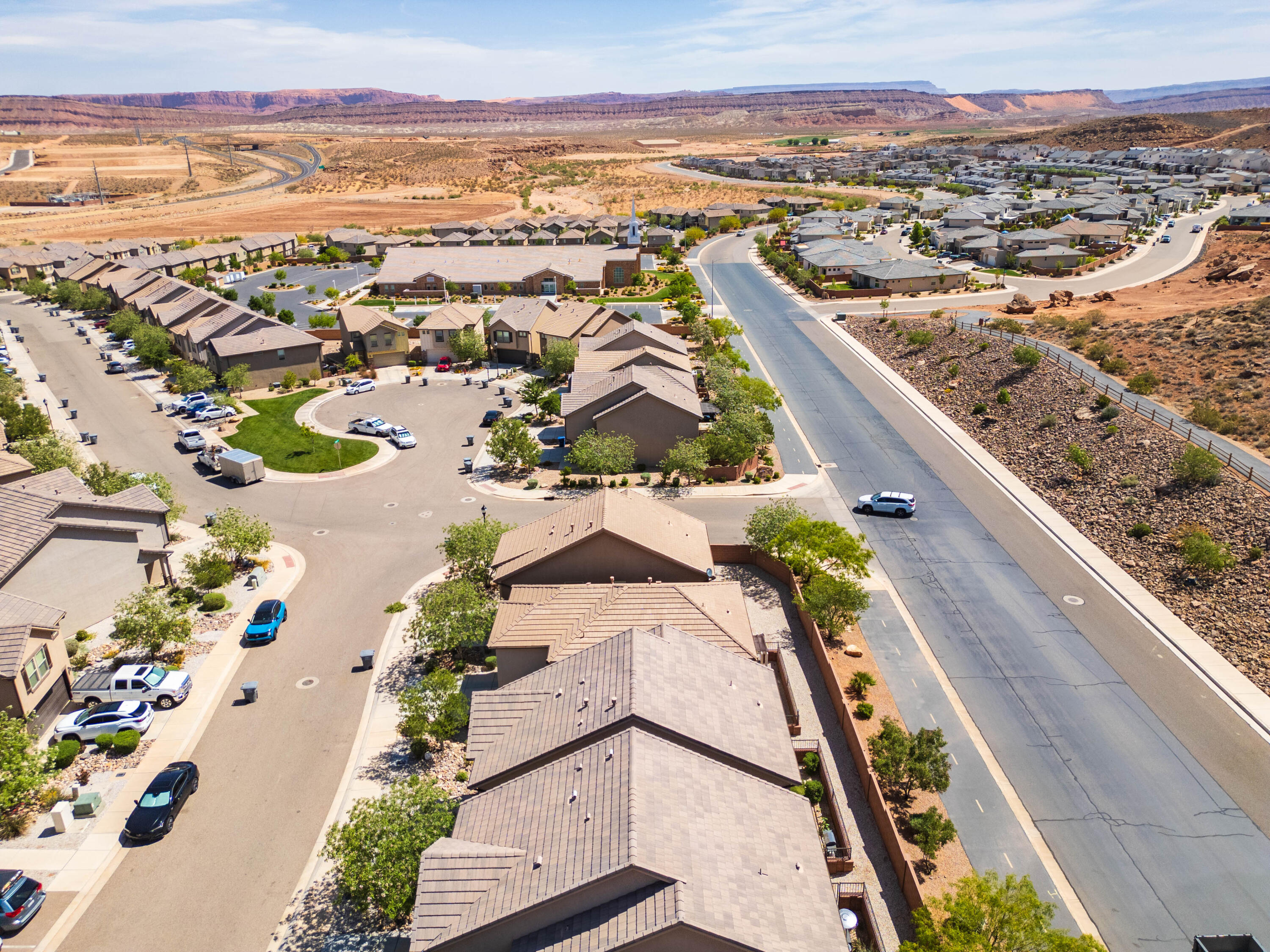 DESERT BLUFF AT DESERT CANYONS TOWNHOMES - Residential