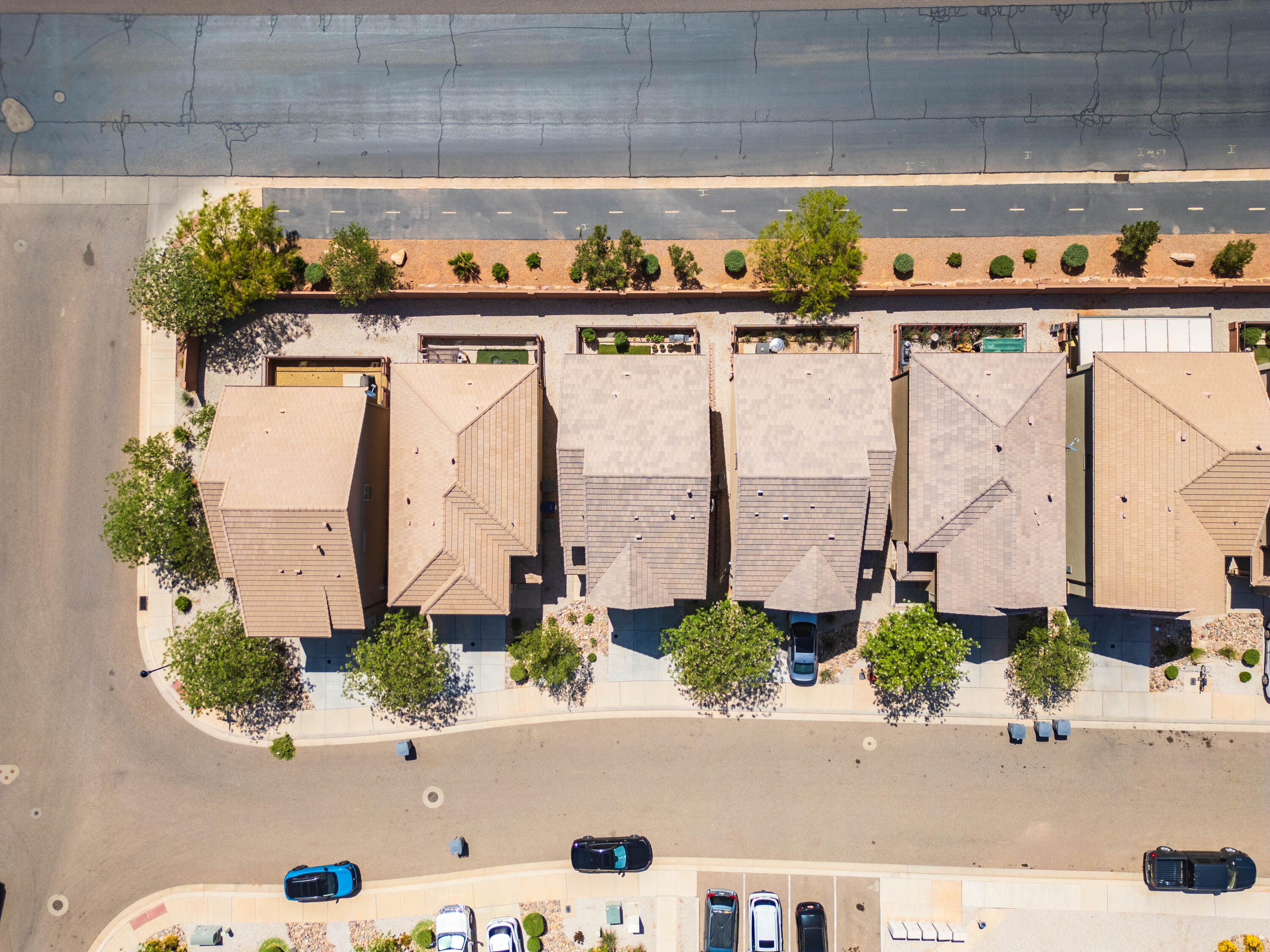 DESERT BLUFF AT DESERT CANYONS TOWNHOMES - Residential