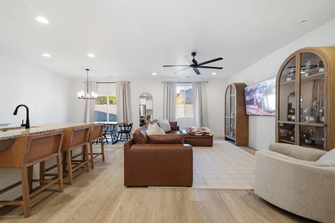 Tiny photo for 265 E 260 N, Washington, UT 84780 (MLS # 26-276985)