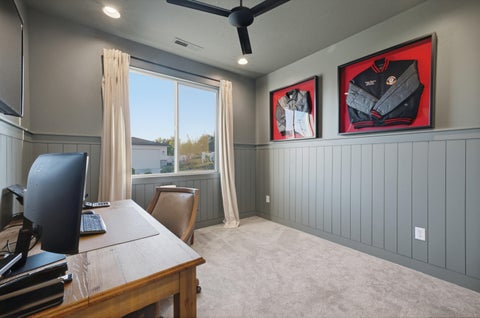 Tiny photo for 265 E 260 N, Washington, UT 84780 (MLS # 26-276985)