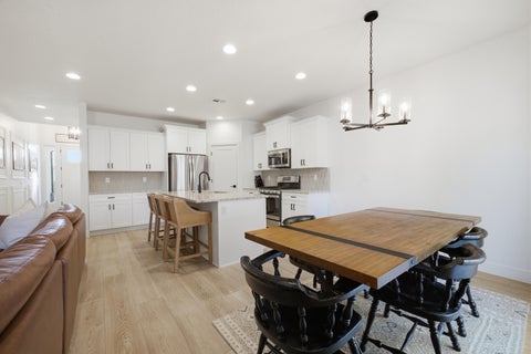 Tiny photo for 265 E 260 N, Washington, UT 84780 (MLS # 26-276985)