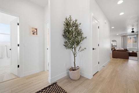 Tiny photo for 265 E 260 N, Washington, UT 84780 (MLS # 26-276985)