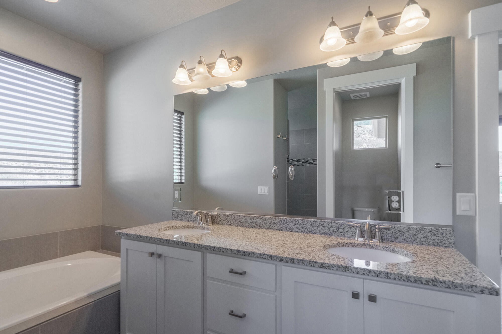 TOQUERVILLE TERRACE - Residential