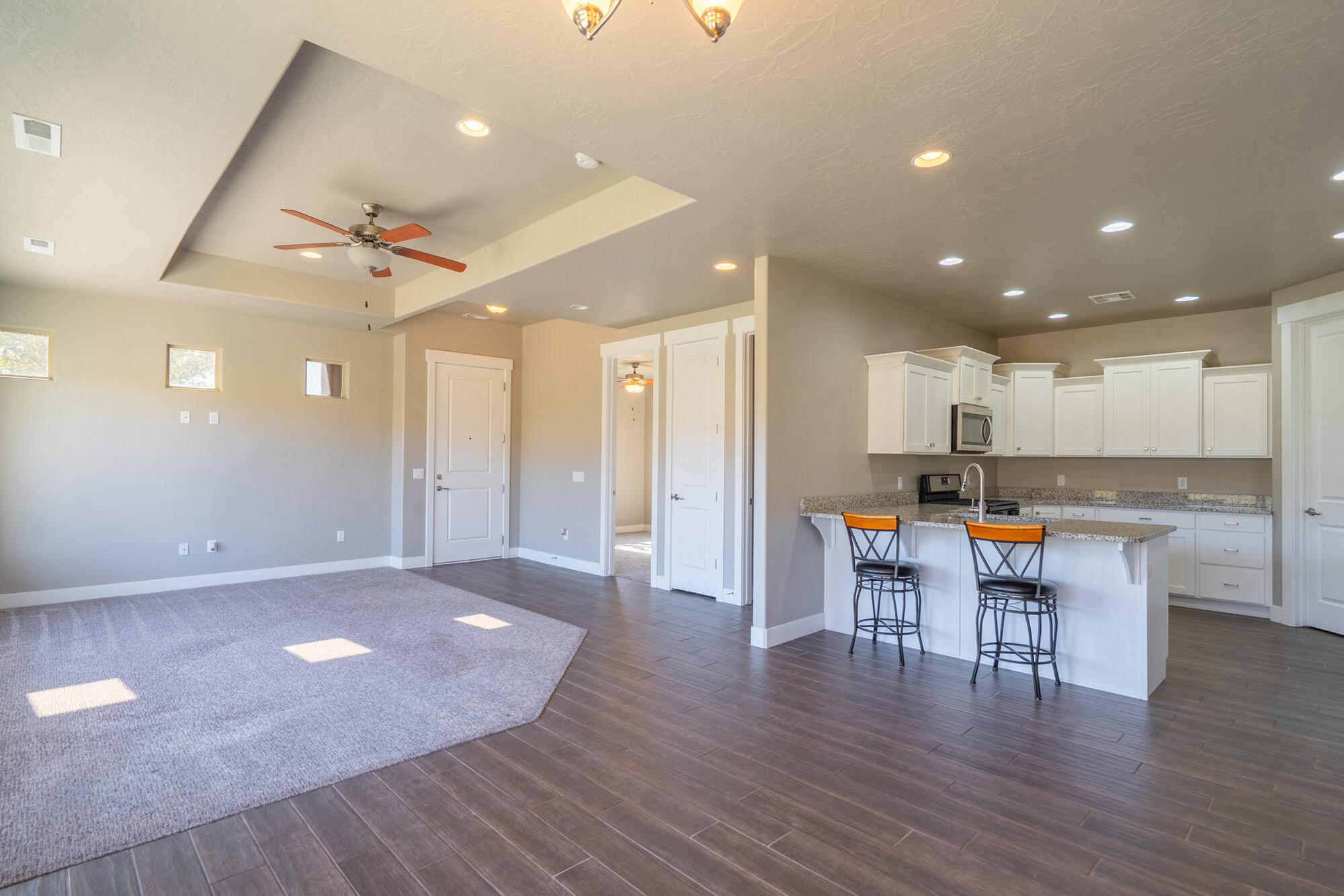 TOQUERVILLE TERRACE - Residential