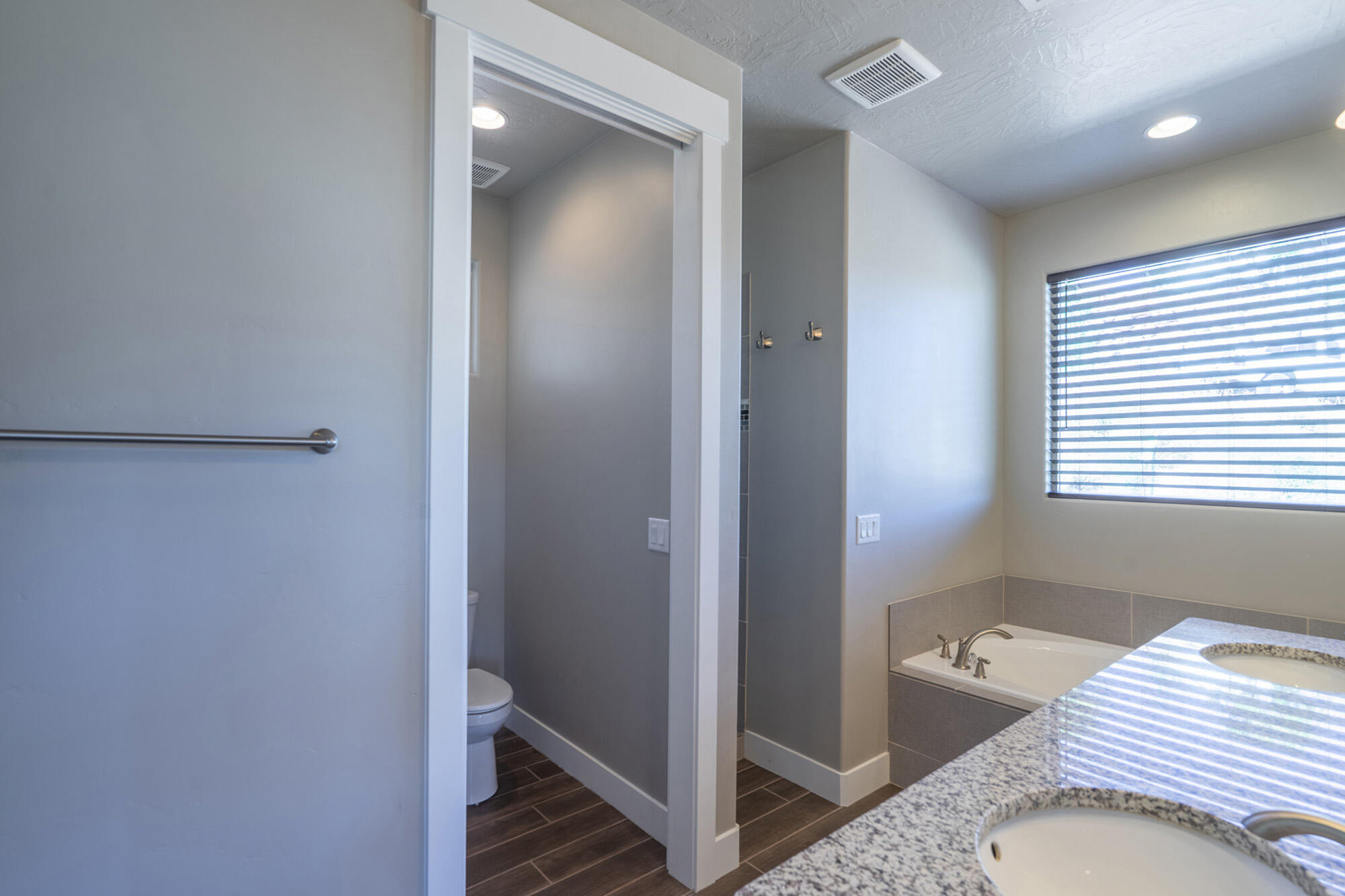 TOQUERVILLE TERRACE - Residential