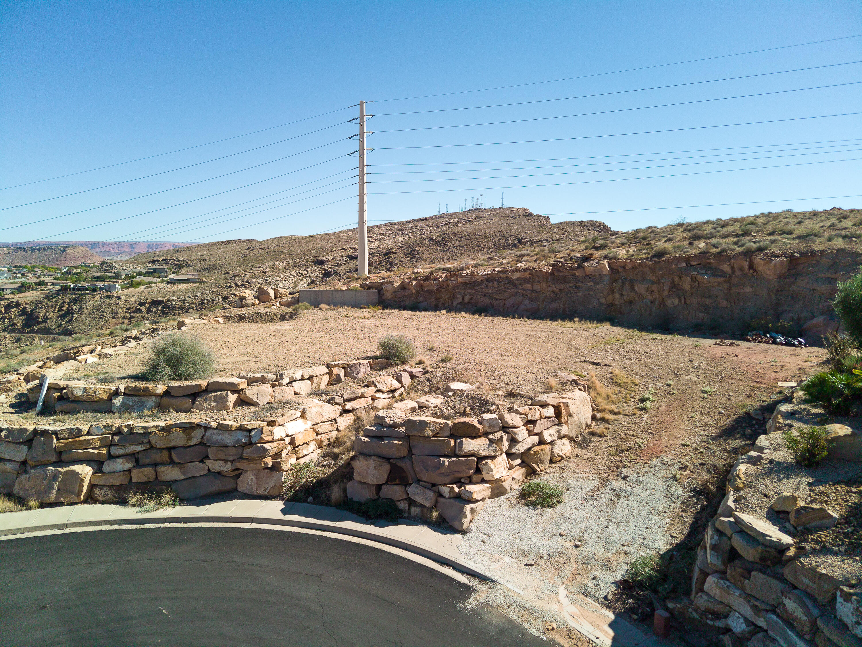 BELLA VIAGGIO - Land