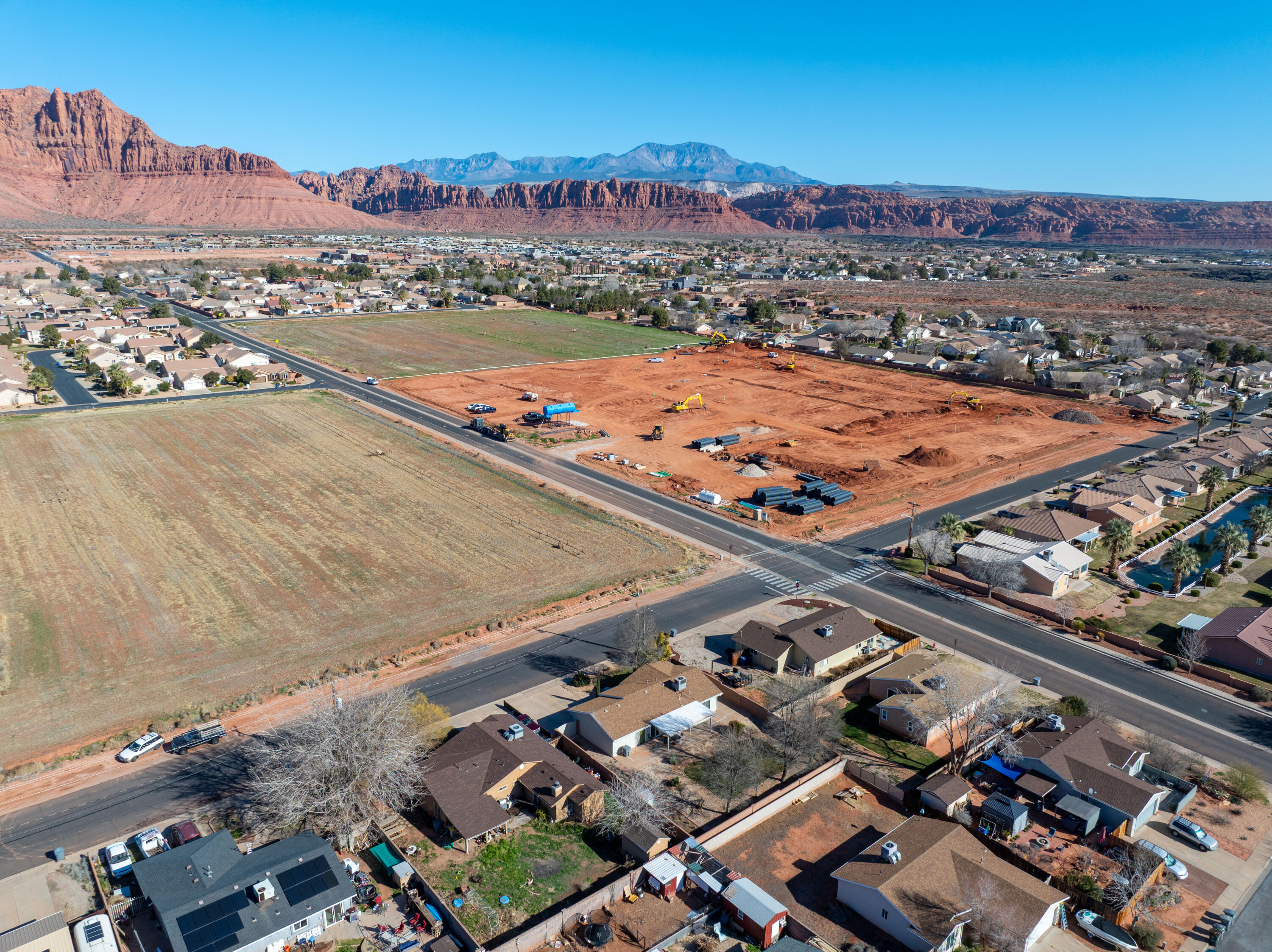 CANYON CLIFF - Residential