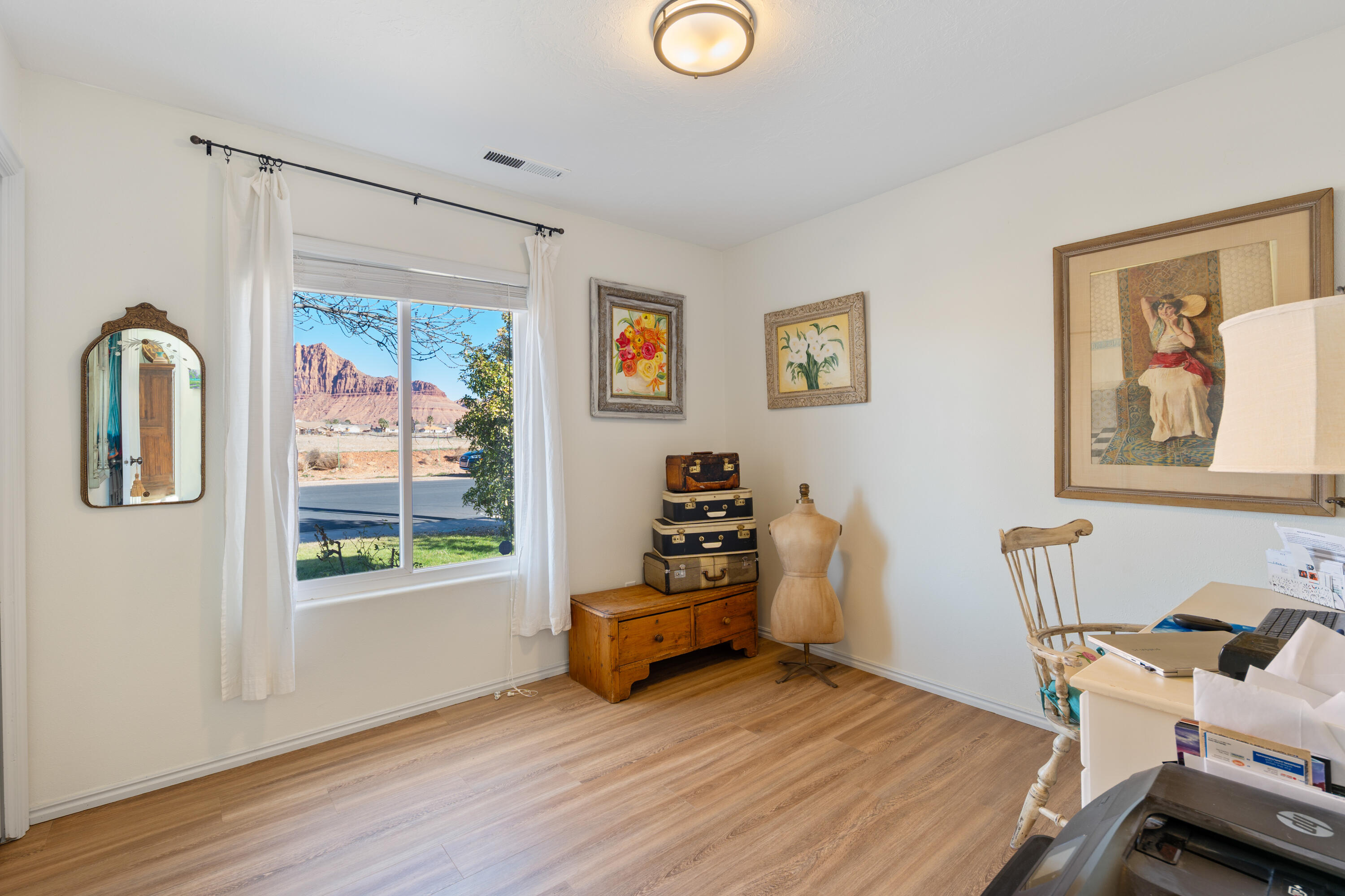 CANYON CLIFF - Residential