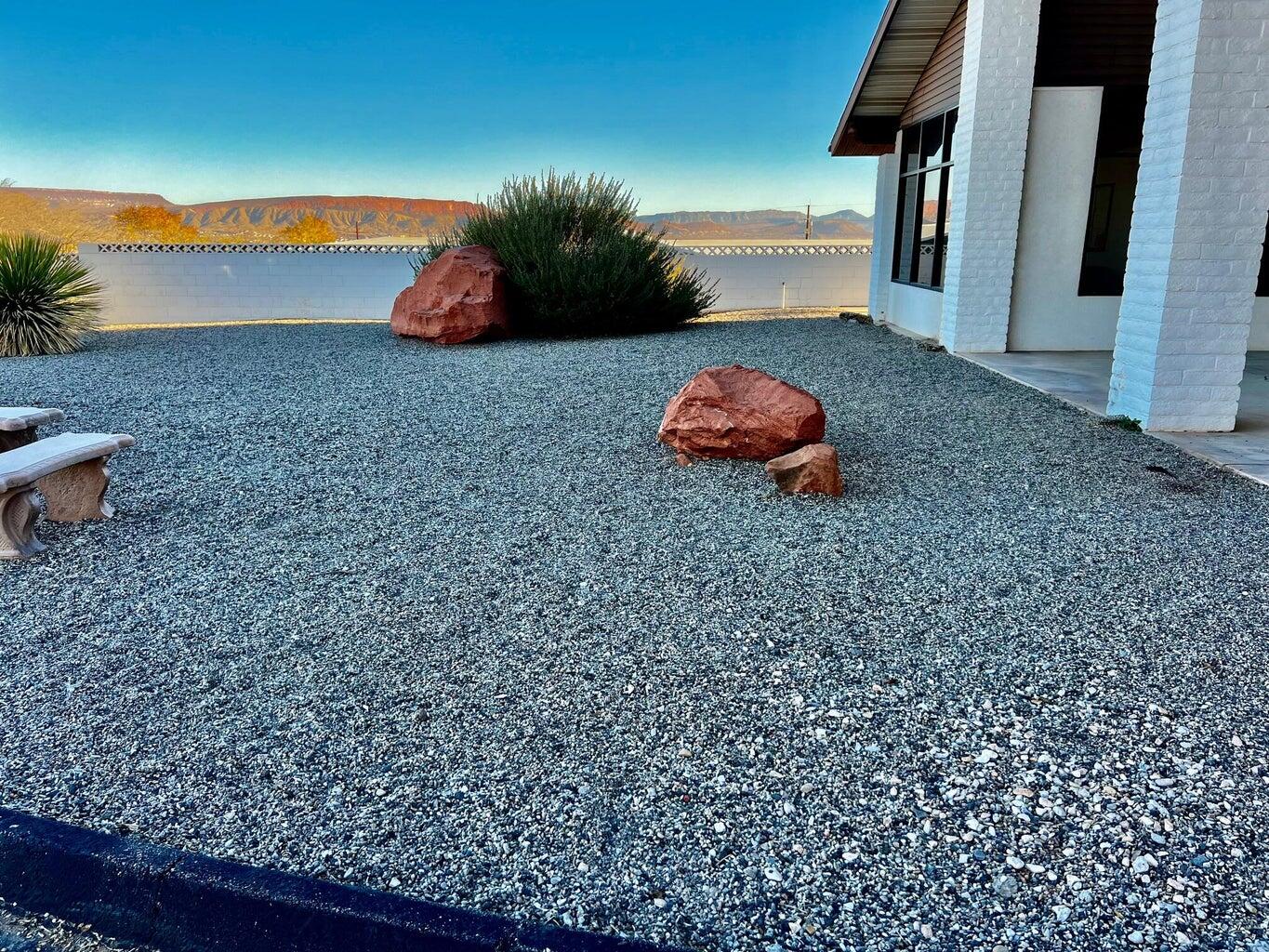 CANYON BREEZE RV RESORT - Land