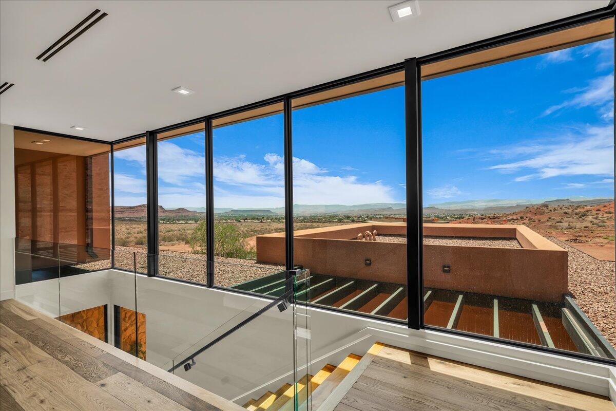 SENTIERRE PADRE CANYON - Residential