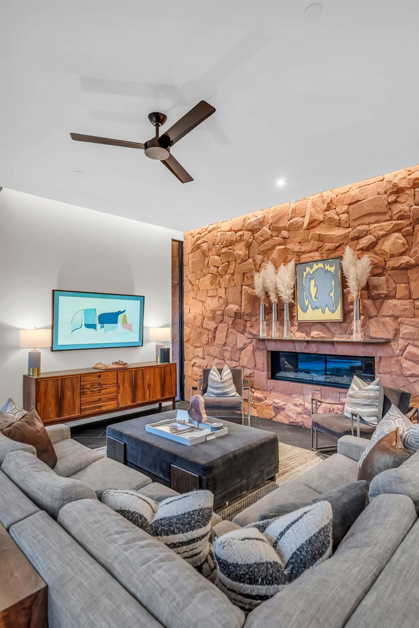 SENTIERRE PADRE CANYON - Residential