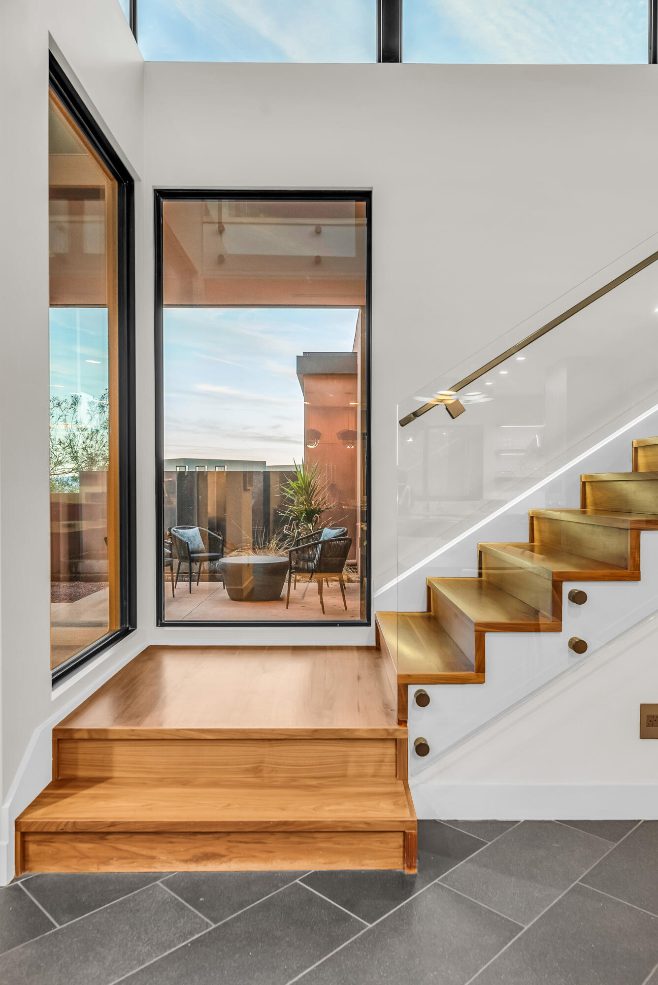 SENTIERRE PADRE CANYON - Residential