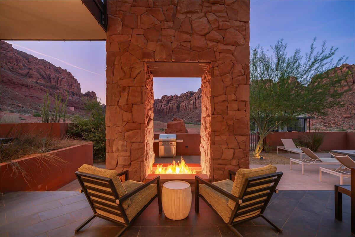 SENTIERRE PADRE CANYON - Residential