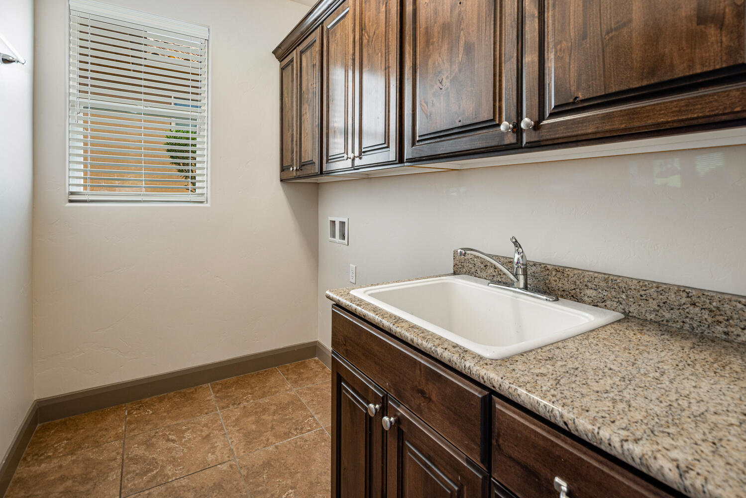 ESTRELLA - Residential