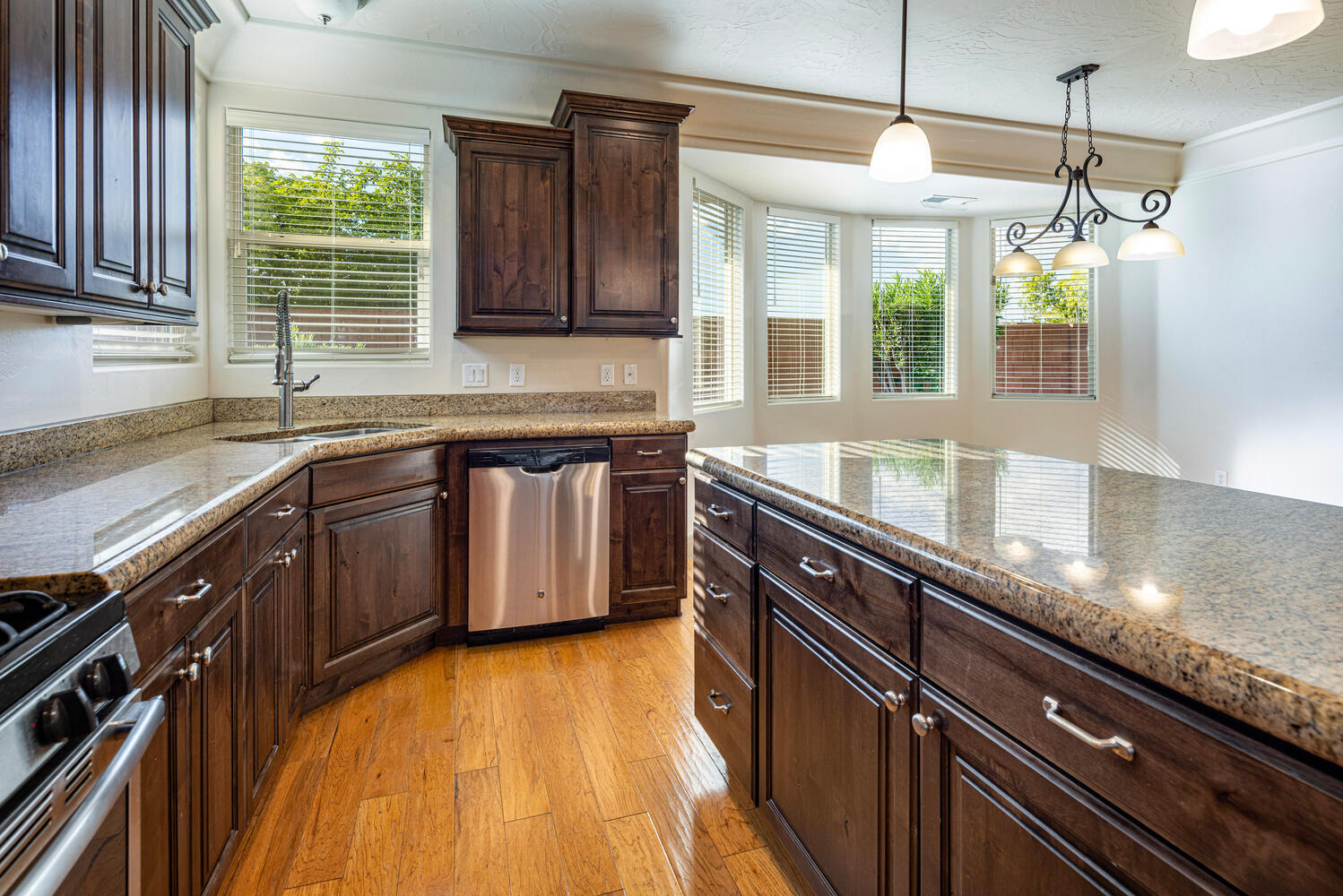 ESTRELLA - Residential