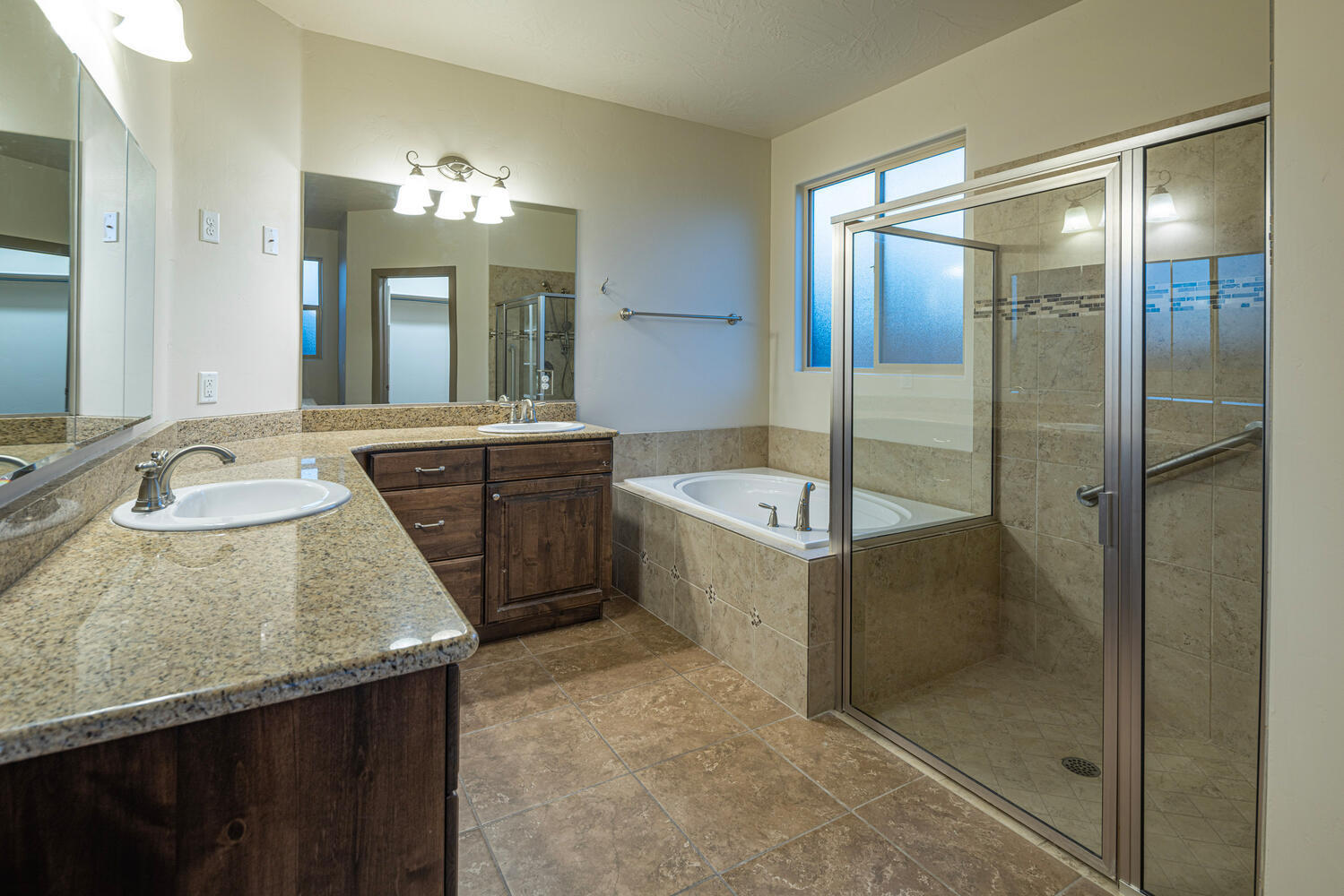 ESTRELLA - Residential