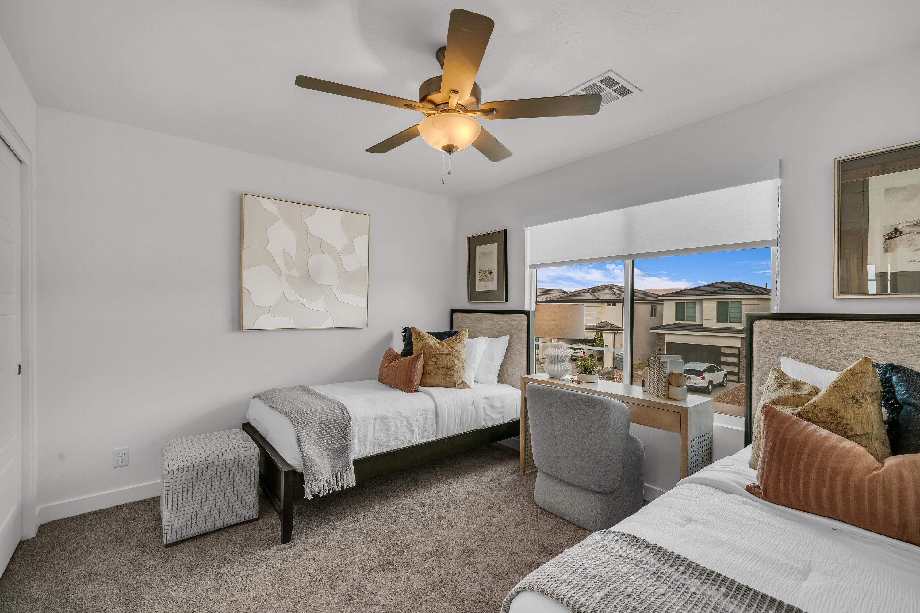 RED TRAILS SUNRISE VALLEY - Residential