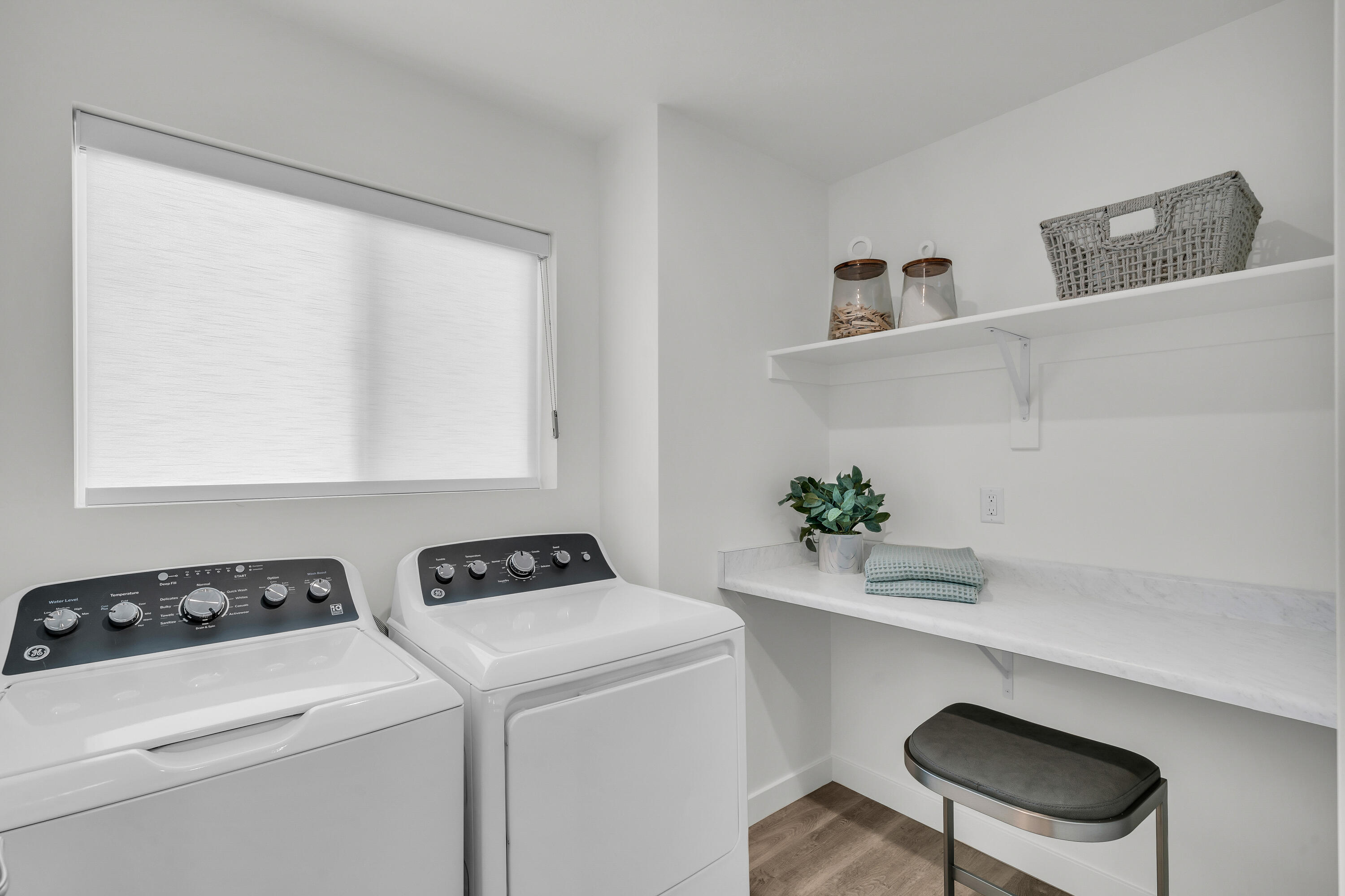 RED TRAILS SUNRISE VALLEY - Residential