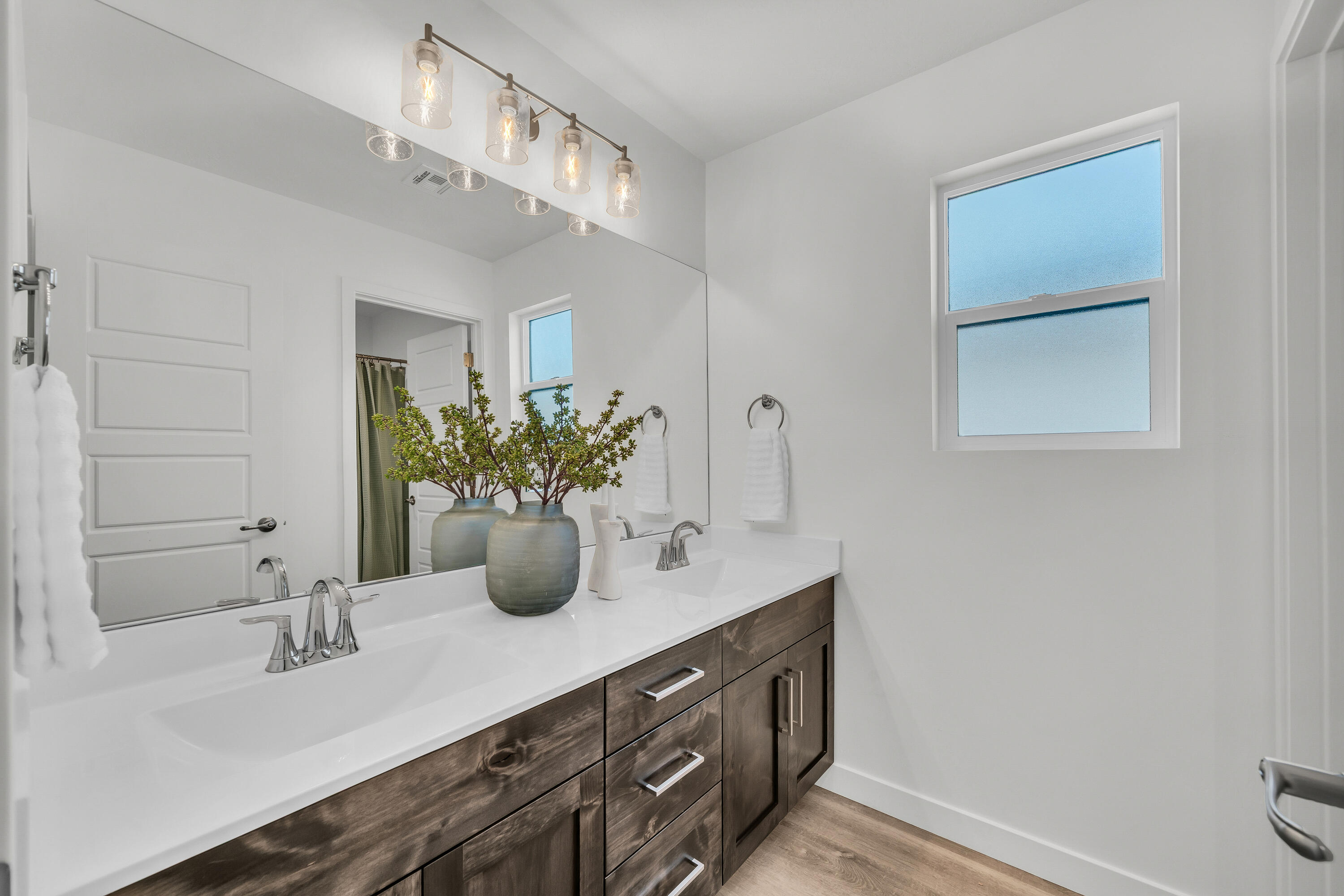 RED TRAILS SUNRISE VALLEY - Residential