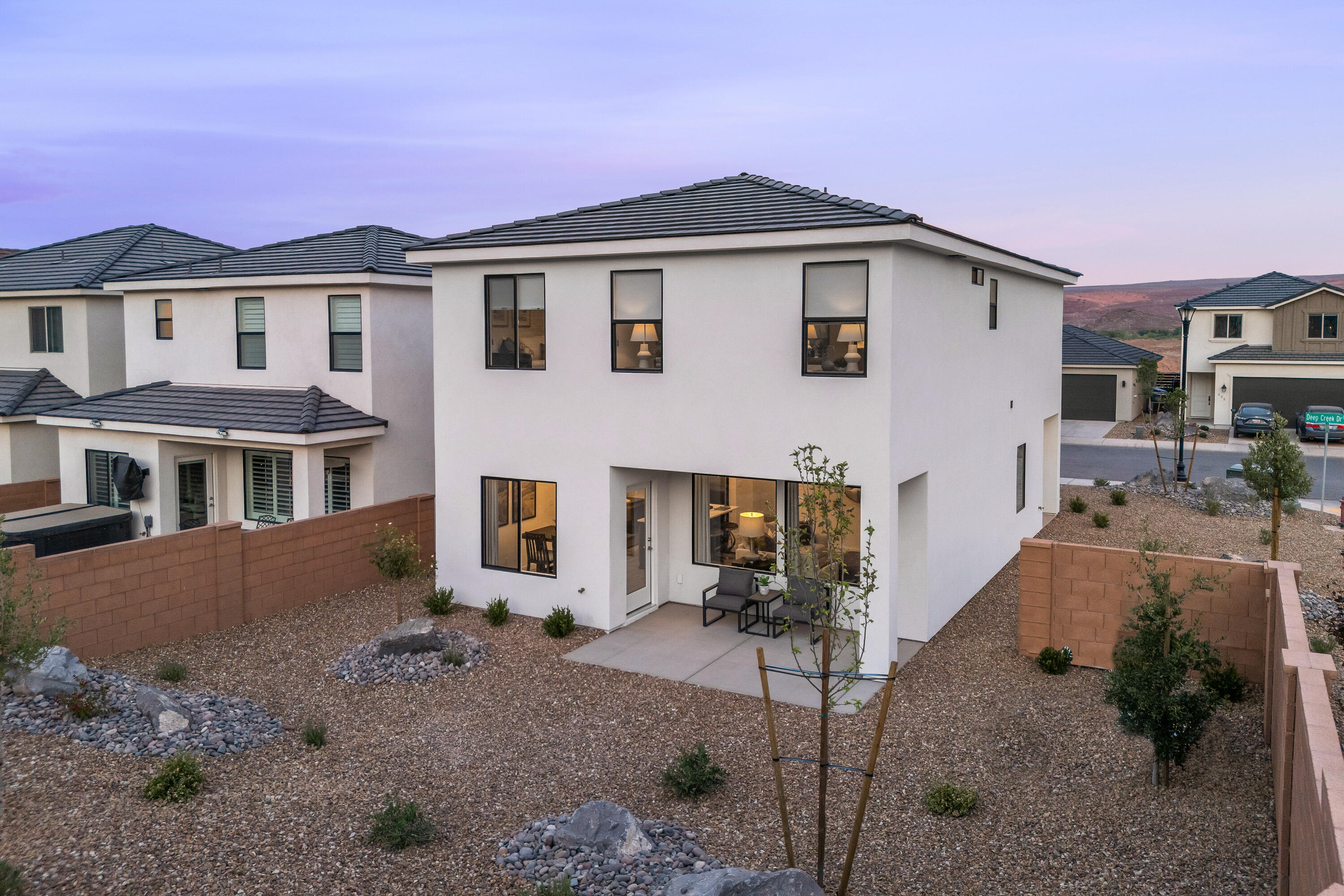 RED TRAILS SUNRISE VALLEY - Residential