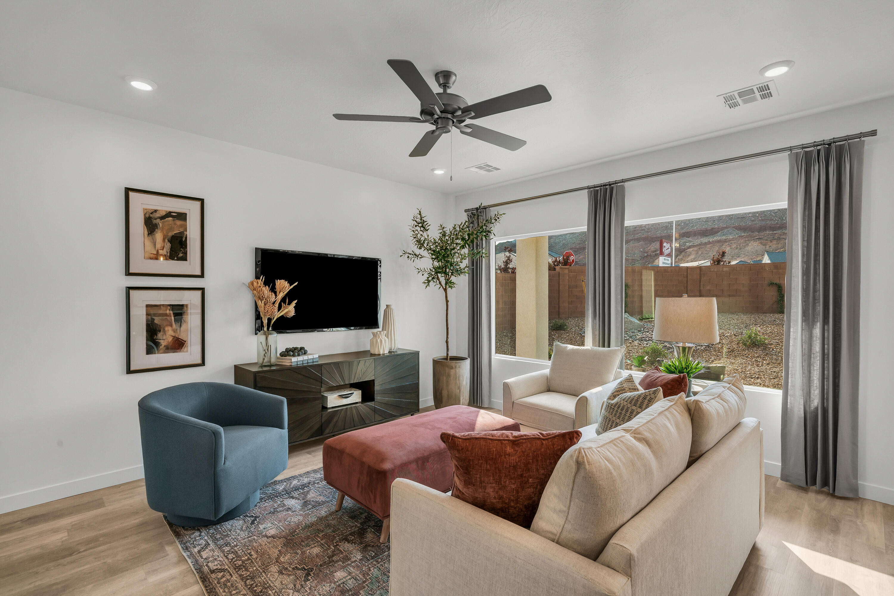 RED TRAILS SUNRISE VALLEY - Residential