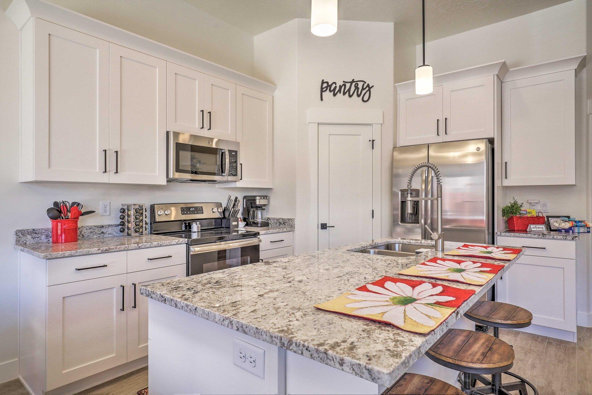 10 DIAGONAL CONDOS - Residential