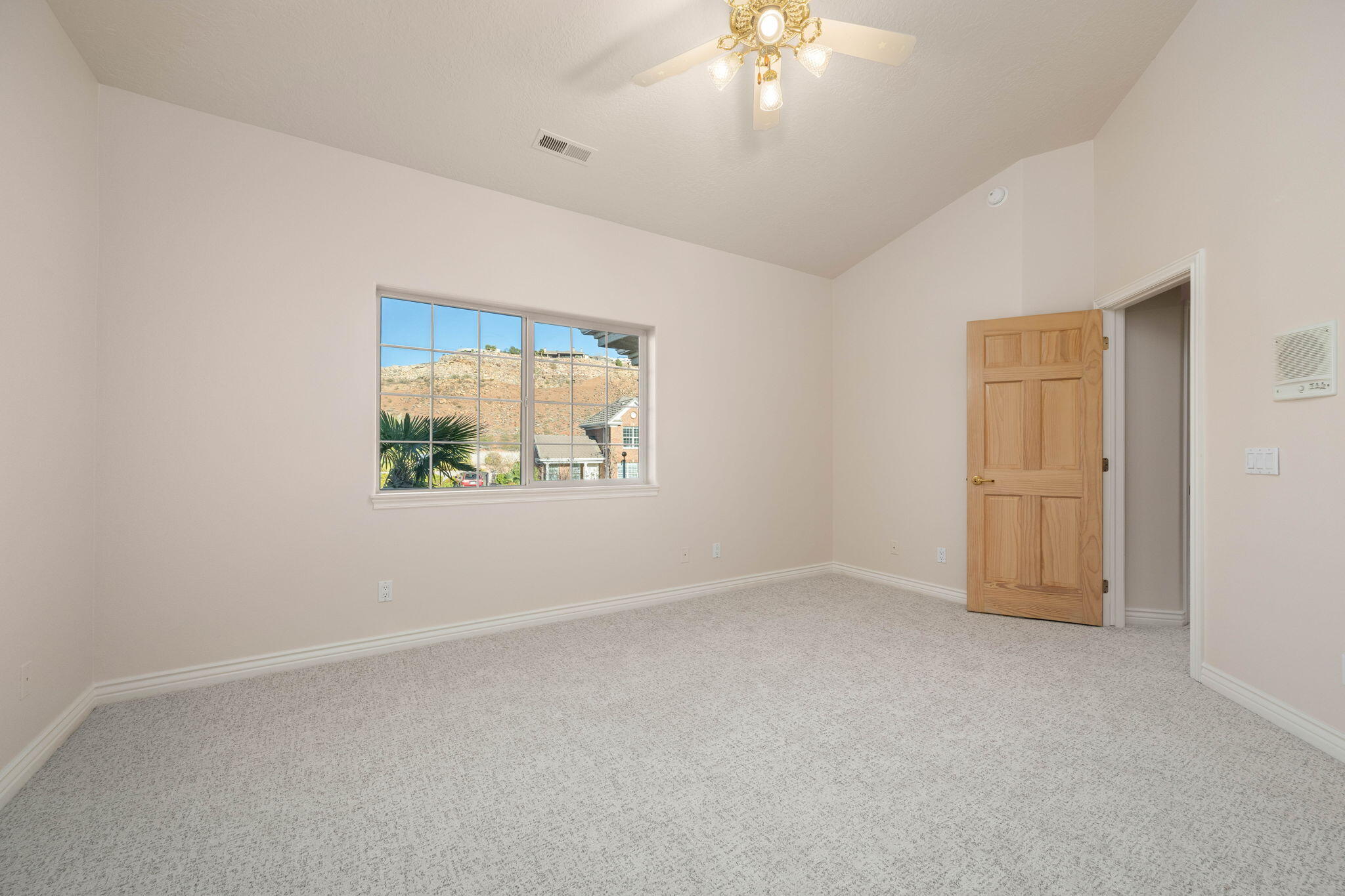 EAGLE RIDGE - Residential