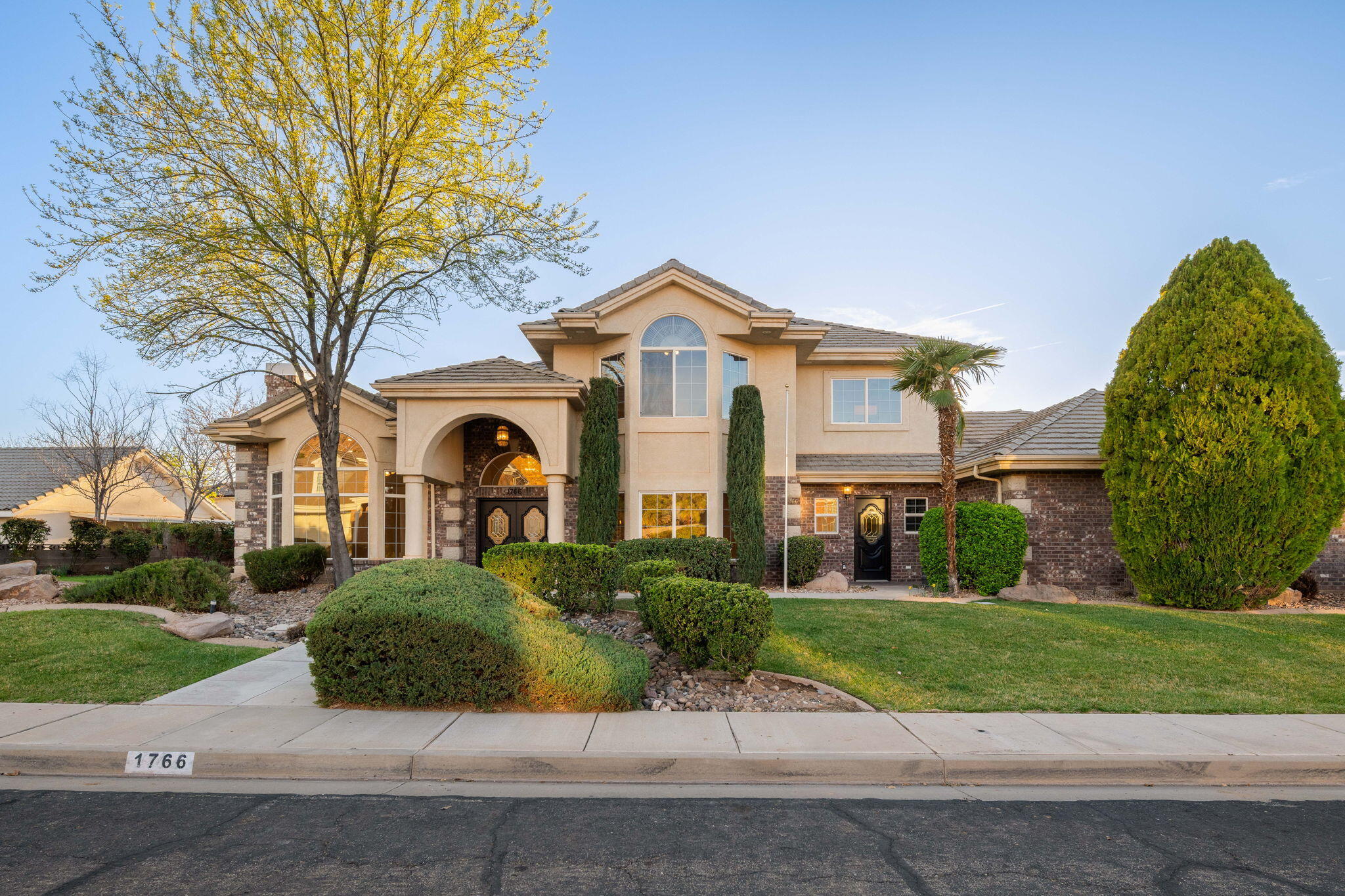 EAGLE RIDGE - Residential