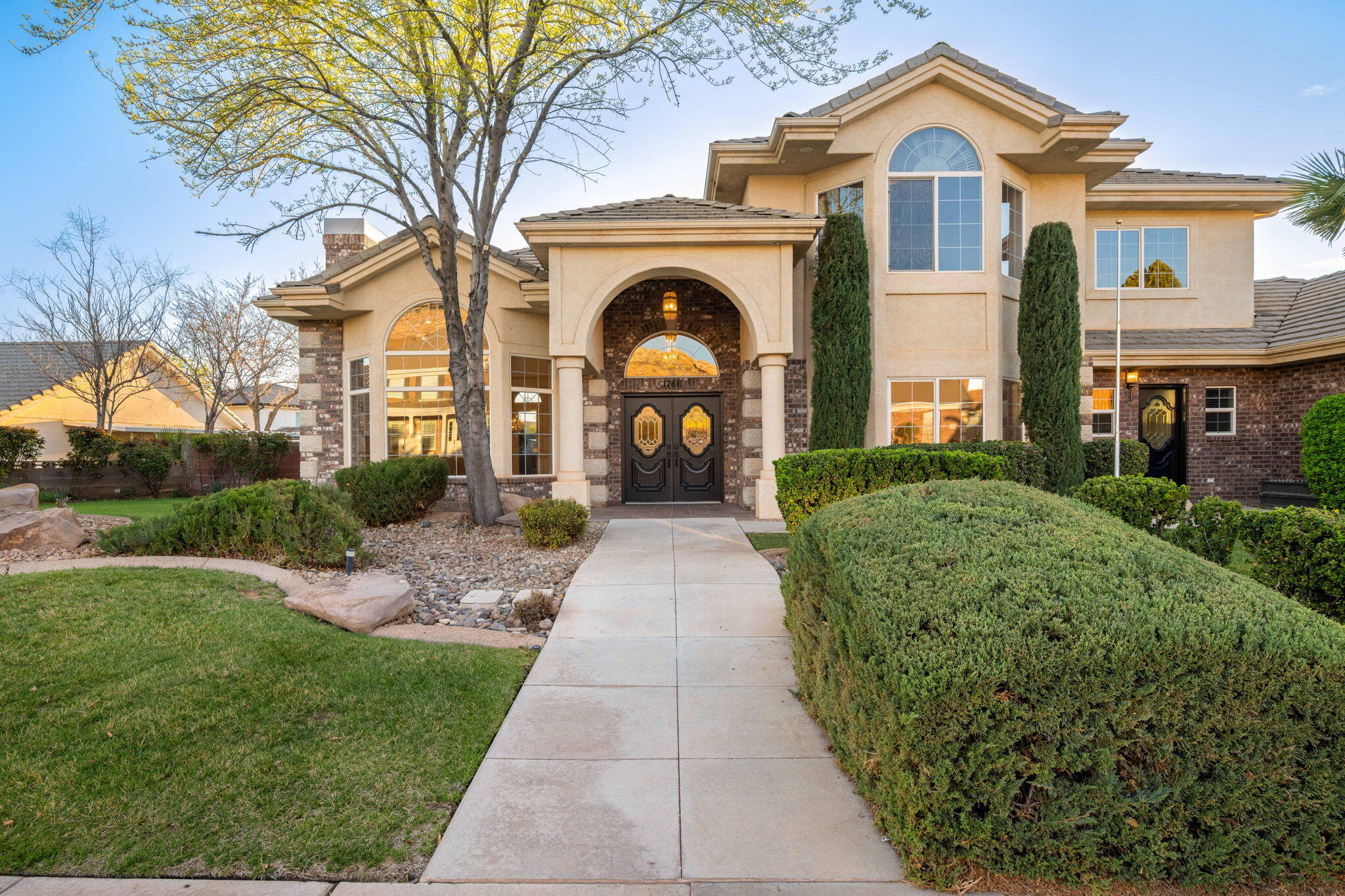 EAGLE RIDGE - Residential