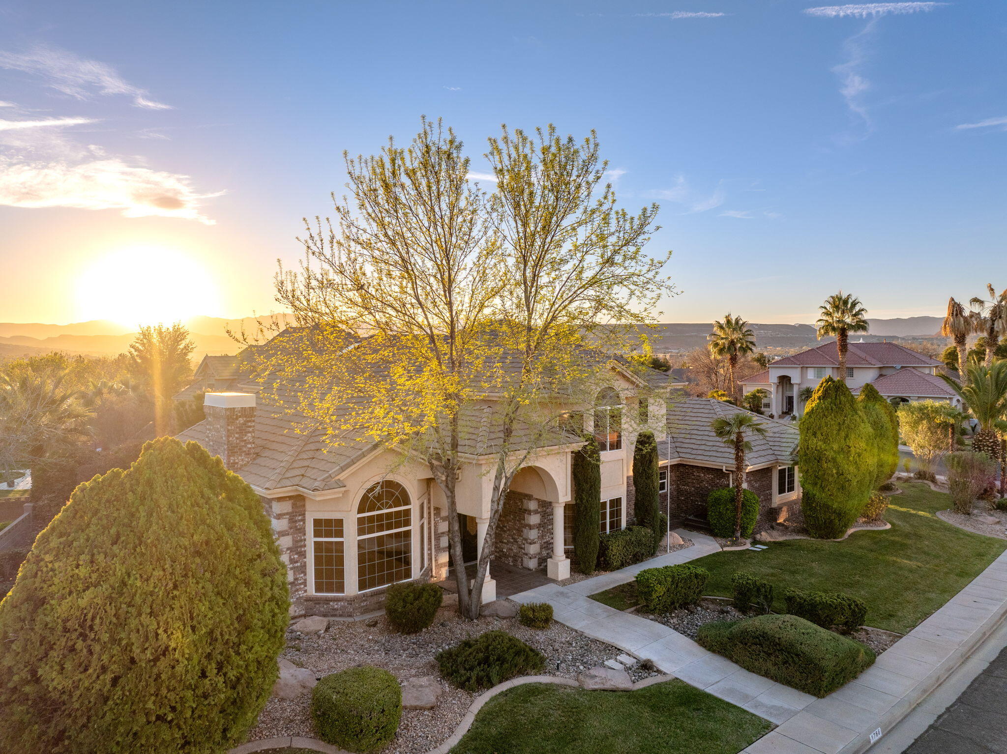 EAGLE RIDGE - Residential