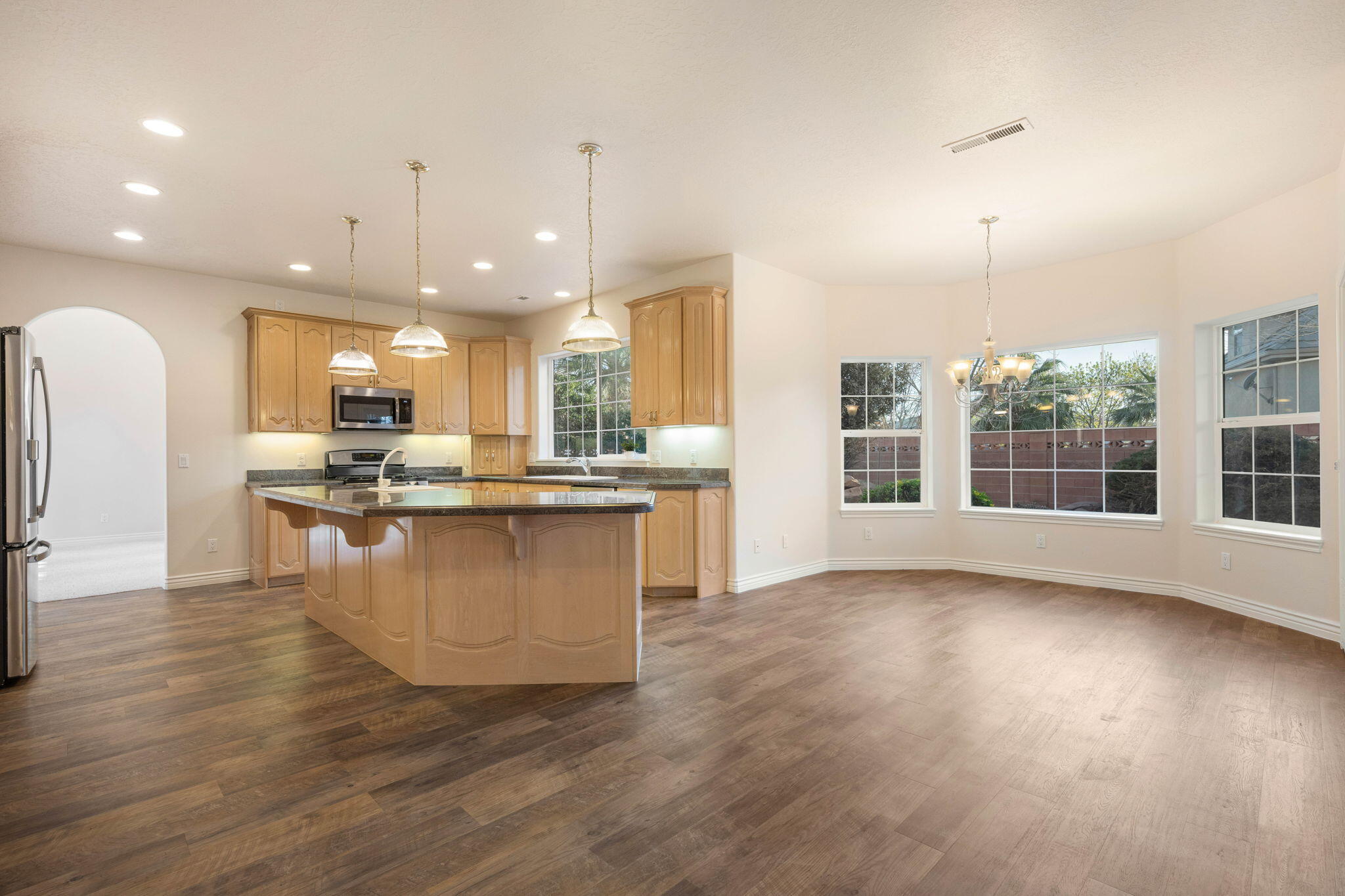 EAGLE RIDGE - Residential