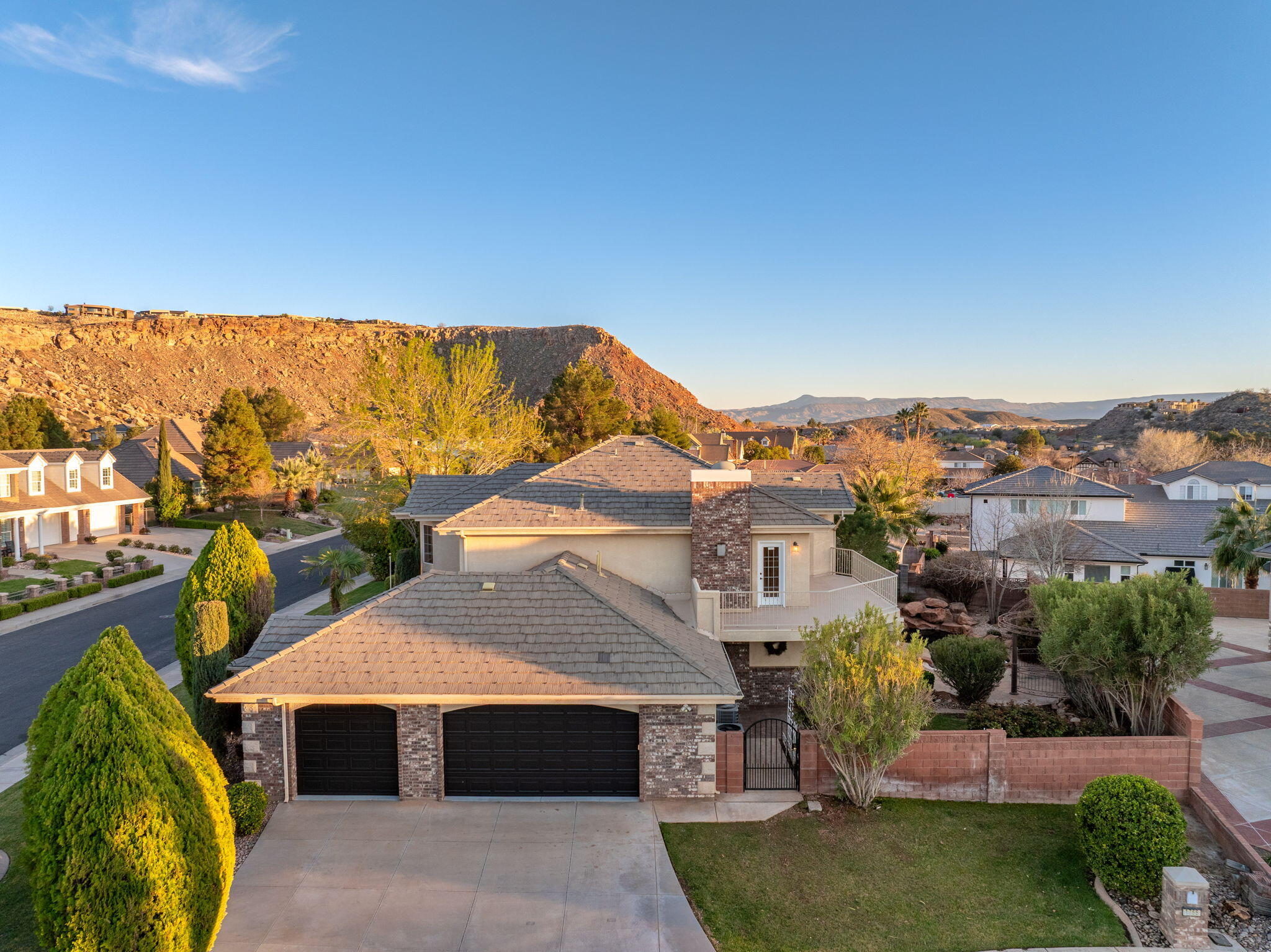 EAGLE RIDGE - Residential