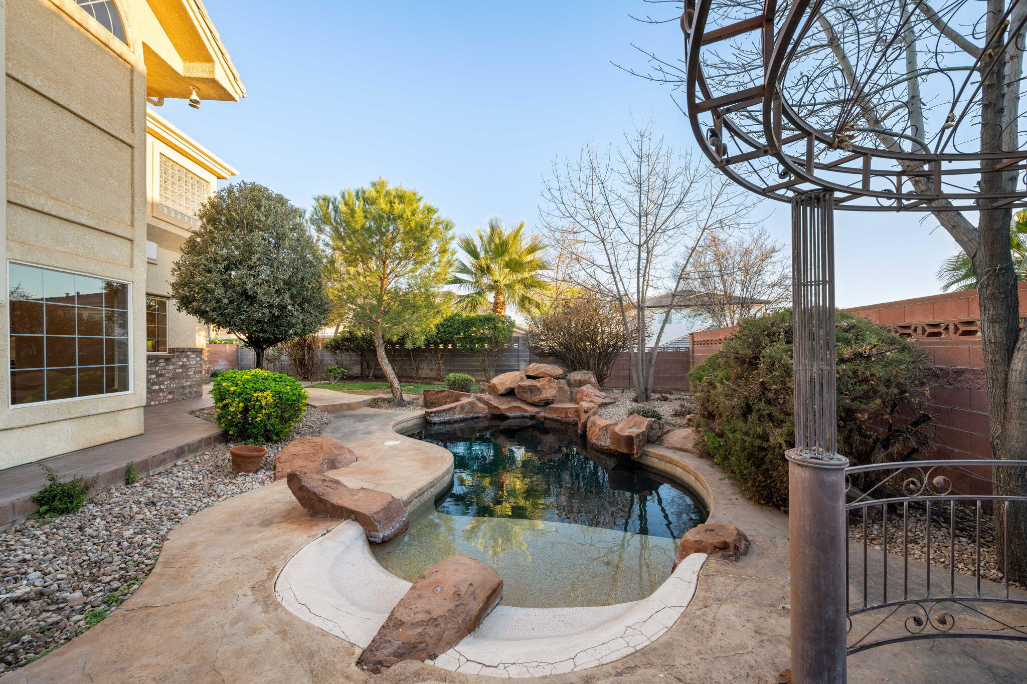 EAGLE RIDGE - Residential