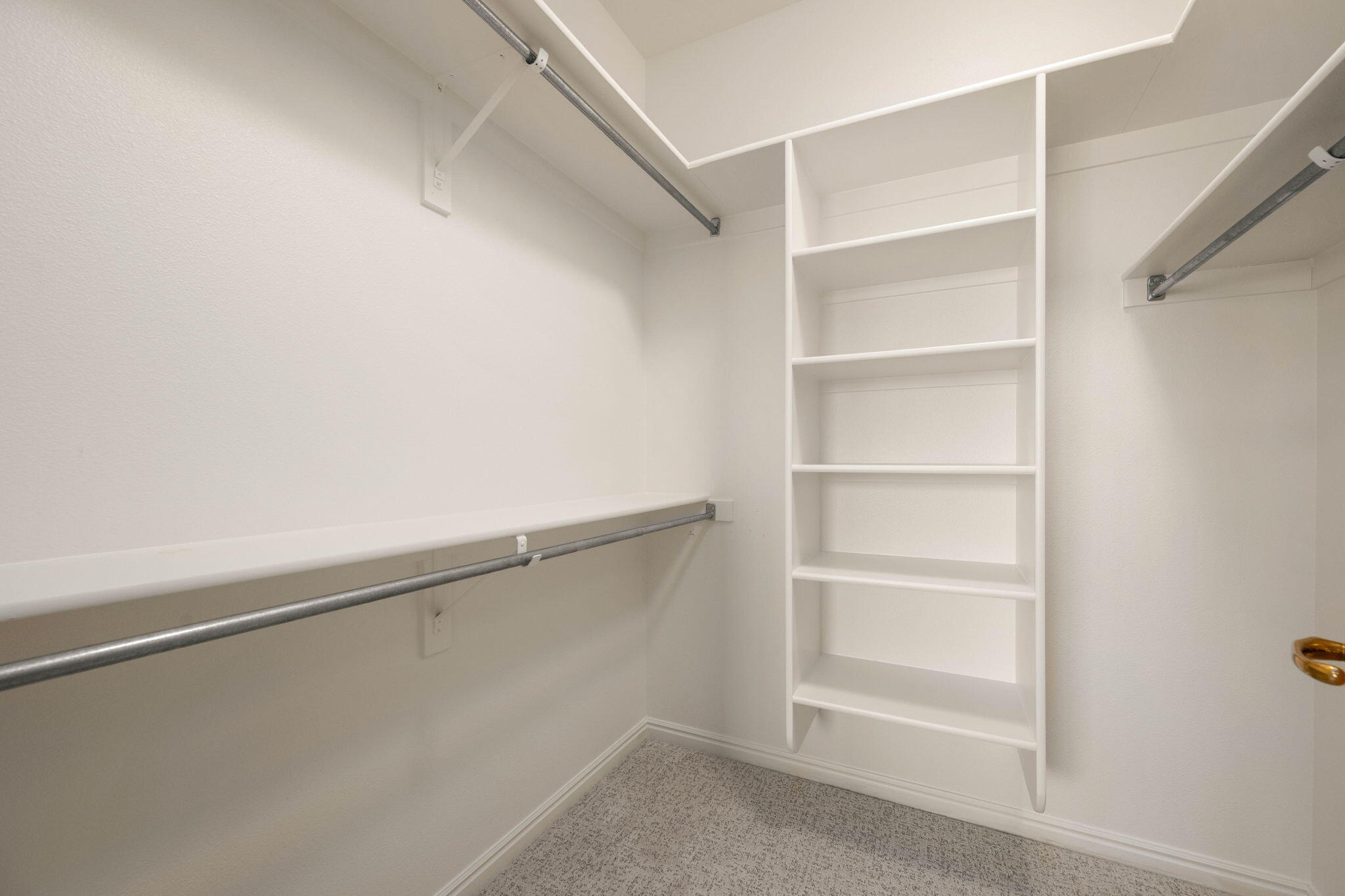 EAGLE RIDGE - Residential